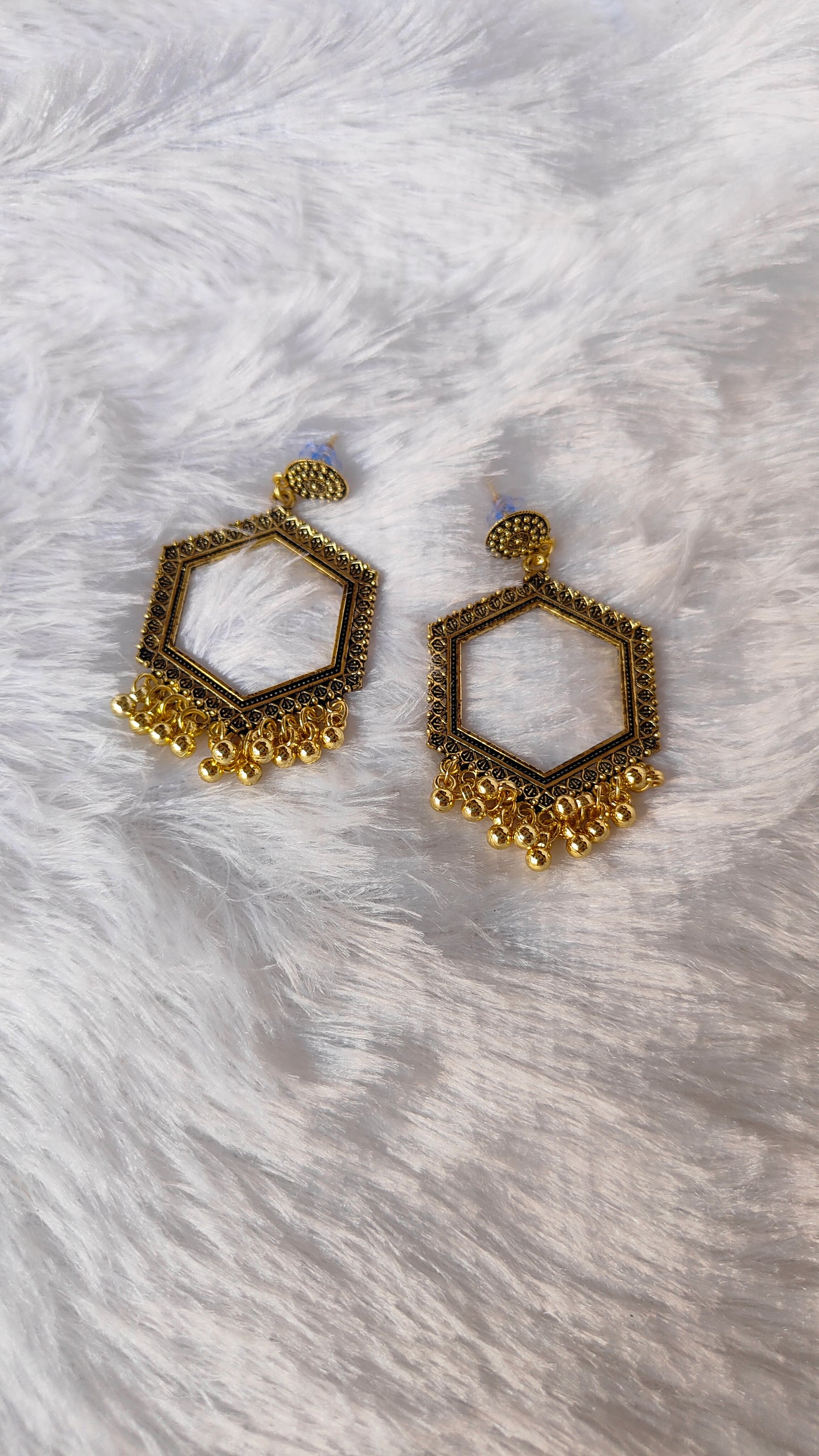 Golden Jhumka without Beads A5