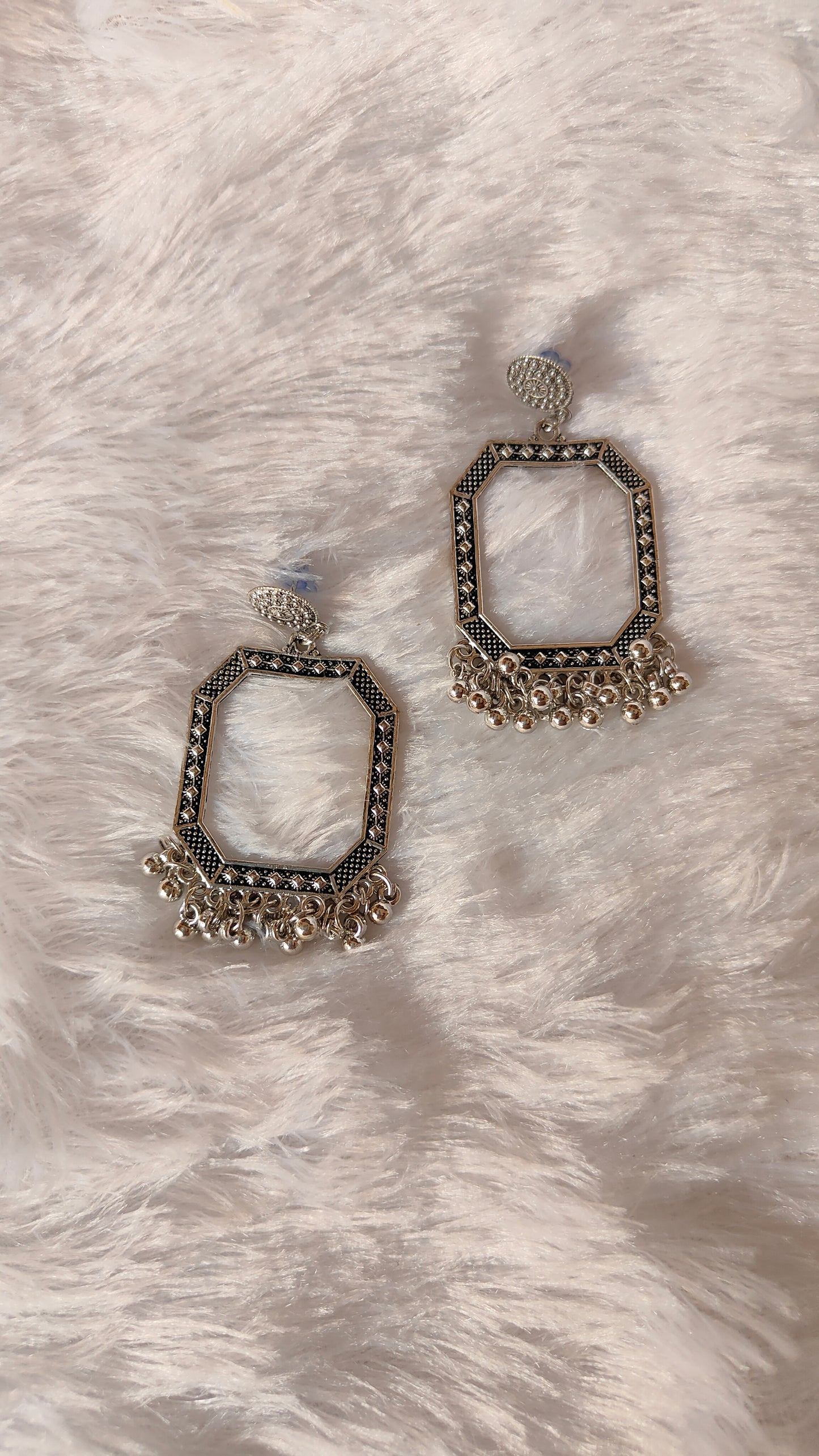 Silver Jhumka without Beads A11