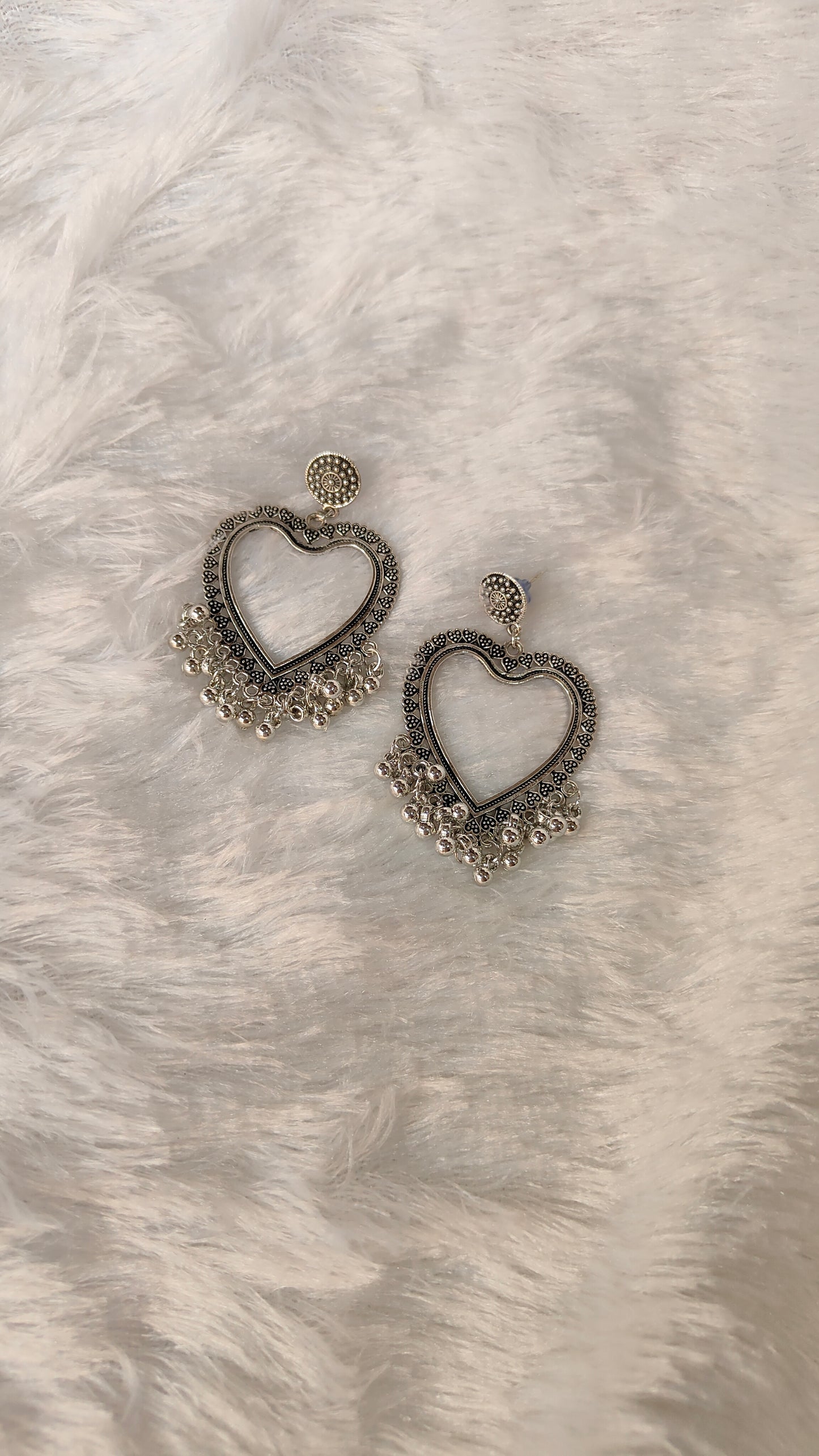 Silver Jhumka without Beads A6