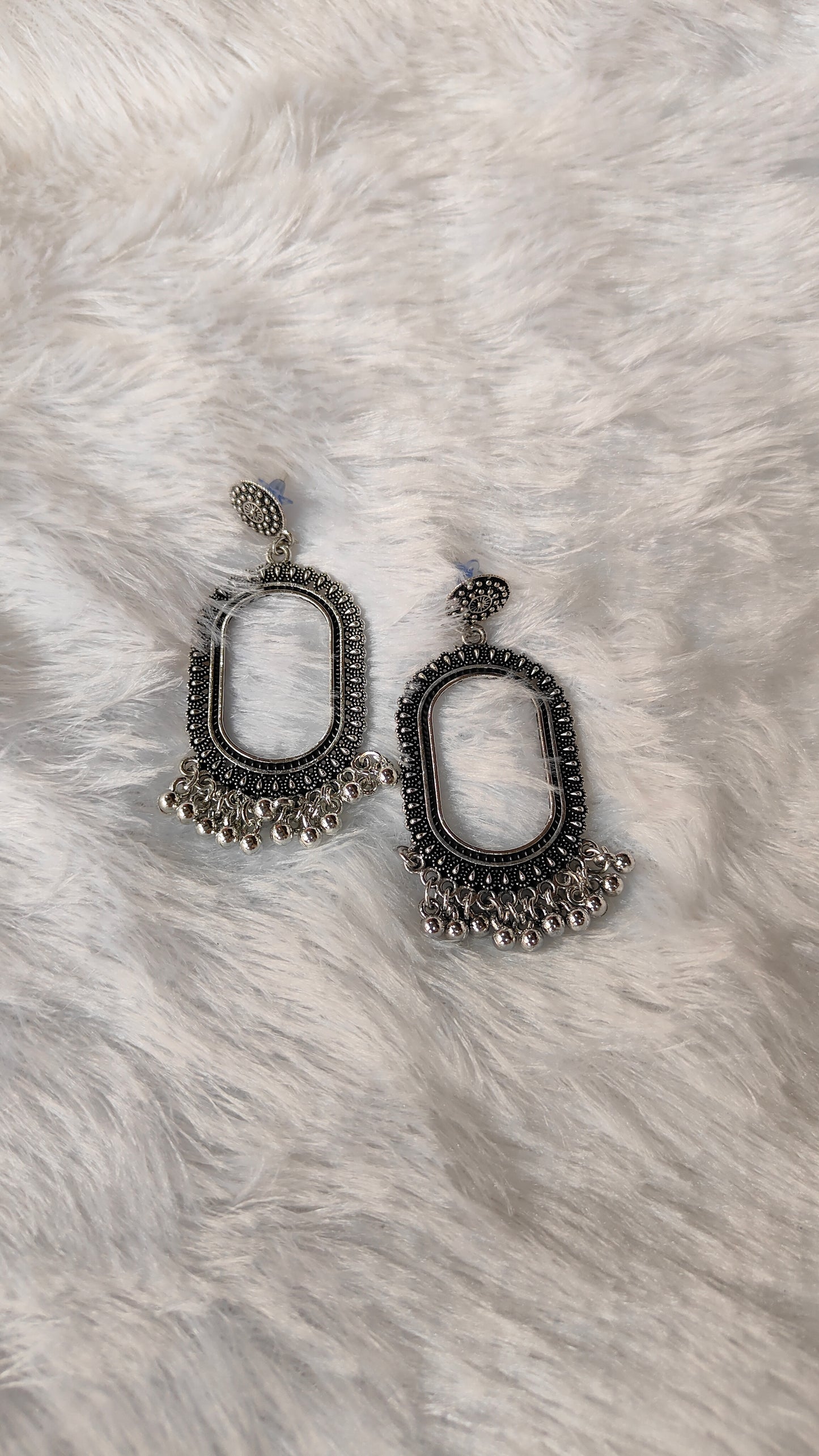 Silver Jhumka without Beads A4