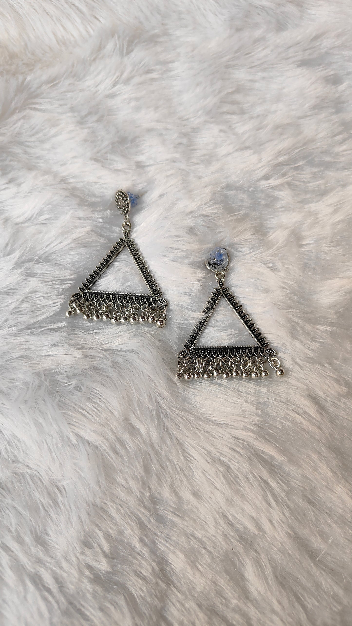 Silver Jhumka without Beads A2