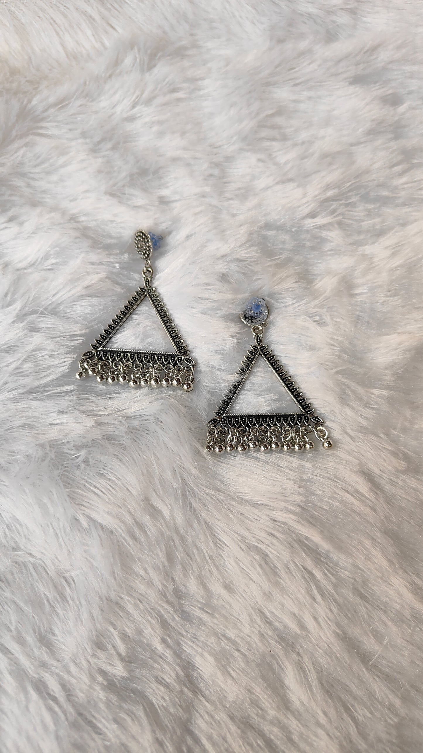 Silver Jhumka without Beads A2