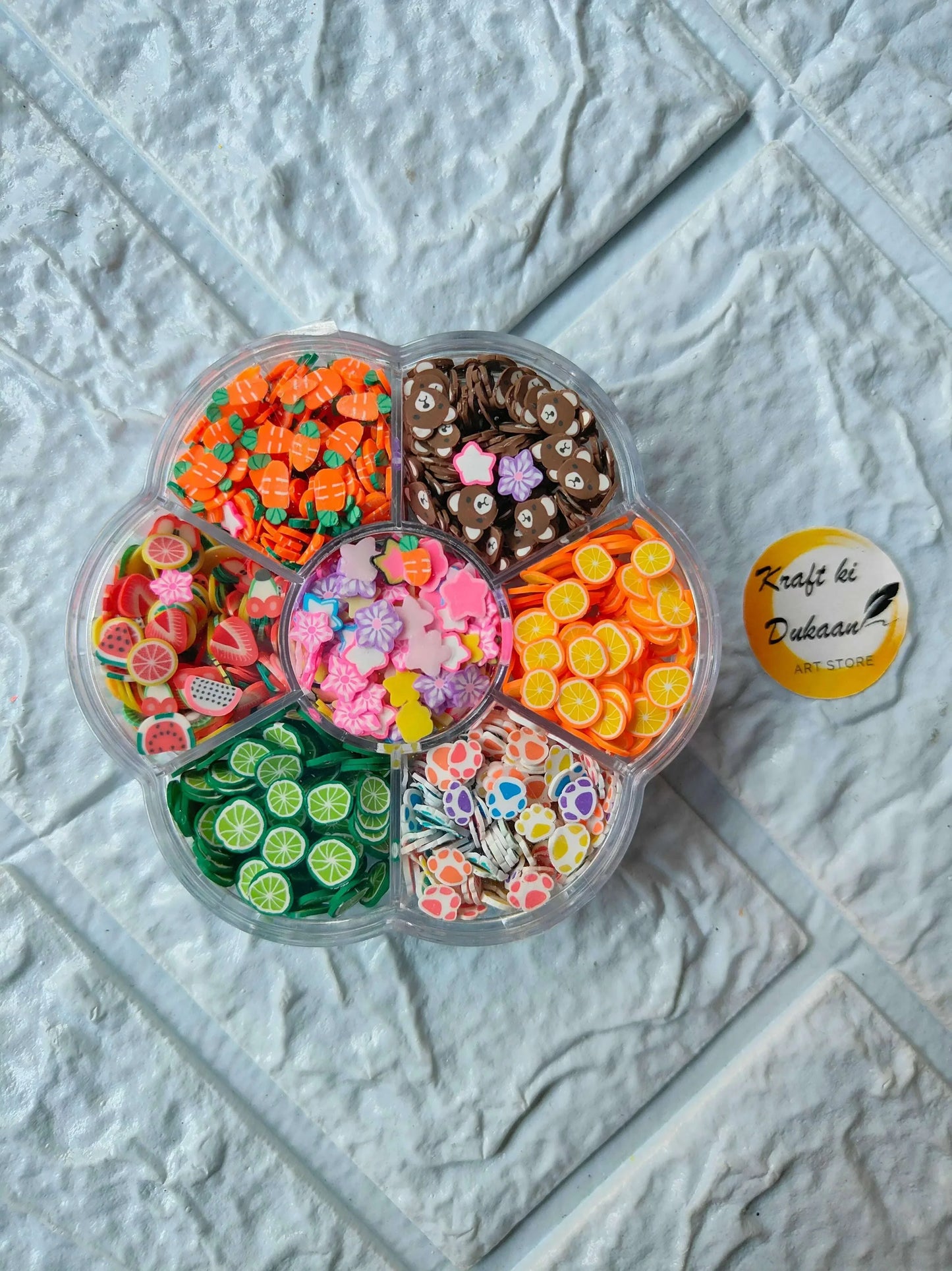 DIY Shakers Charms Box A3 with fruit and animal slice charms in 6 compartments