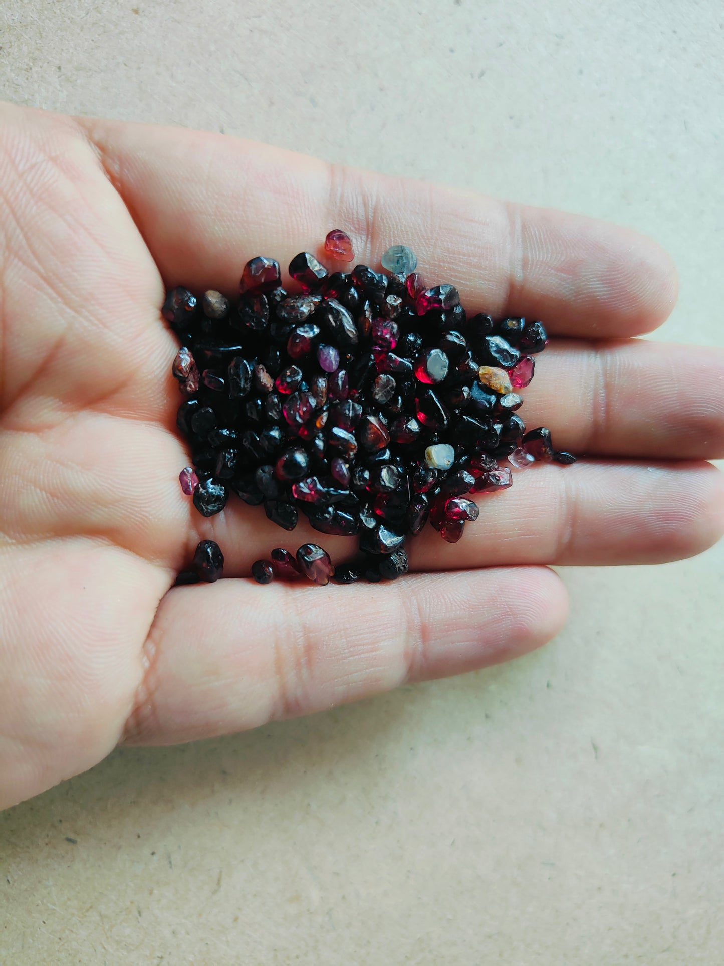 Natural Red Garnet Stones - Kraft ki Dukaan