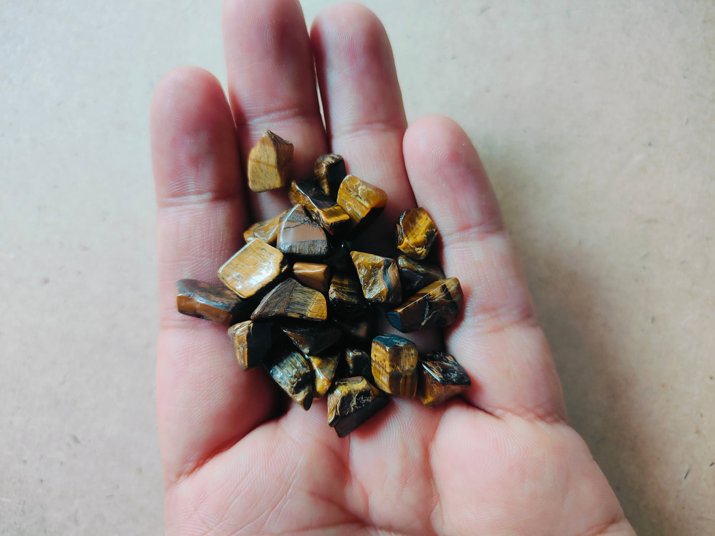 Natural Tiger Eye Stones - Kraft ki Dukaan