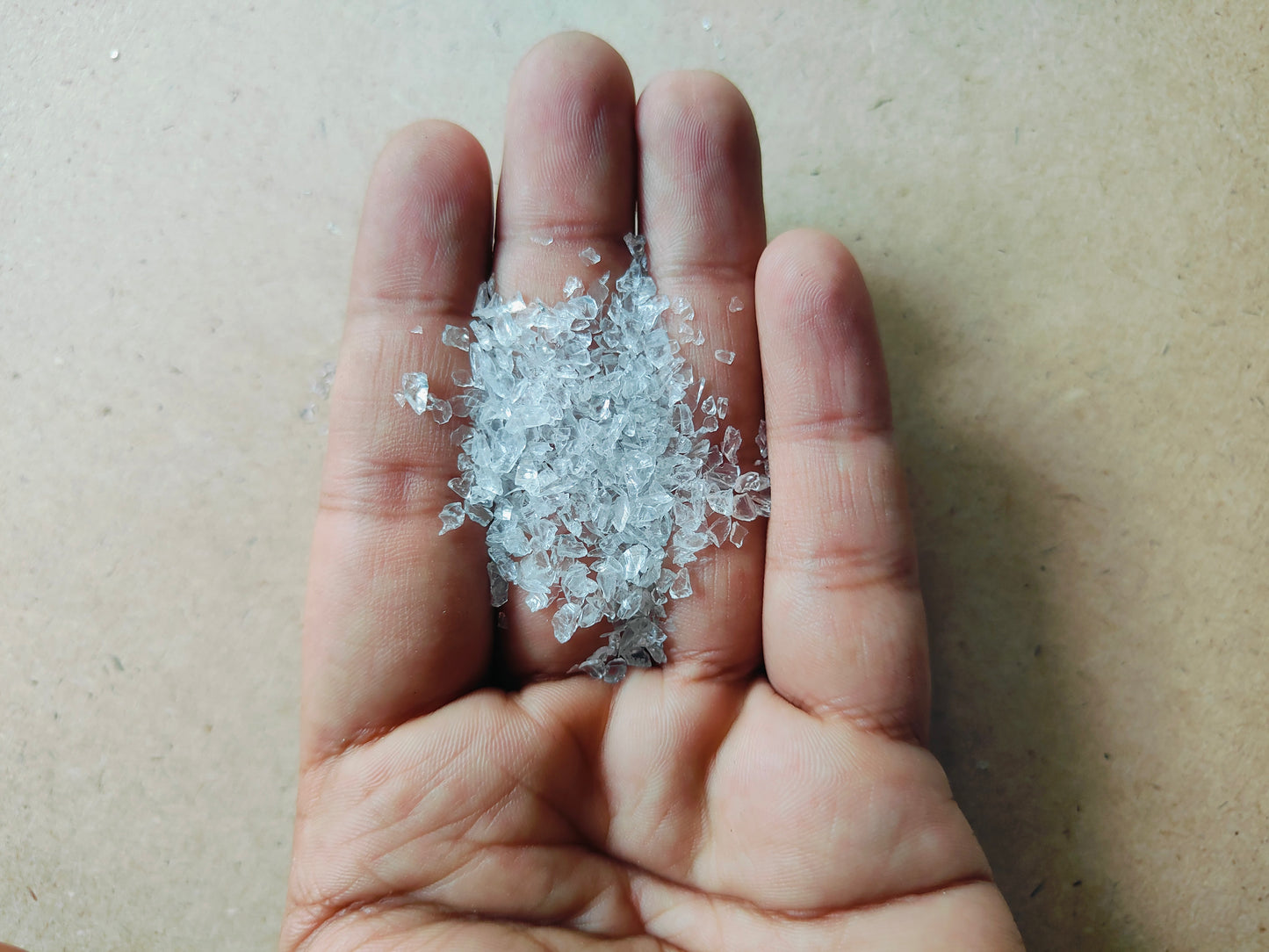 Transparent Crystal Stones 2-4mm - Kraft ki Dukaan