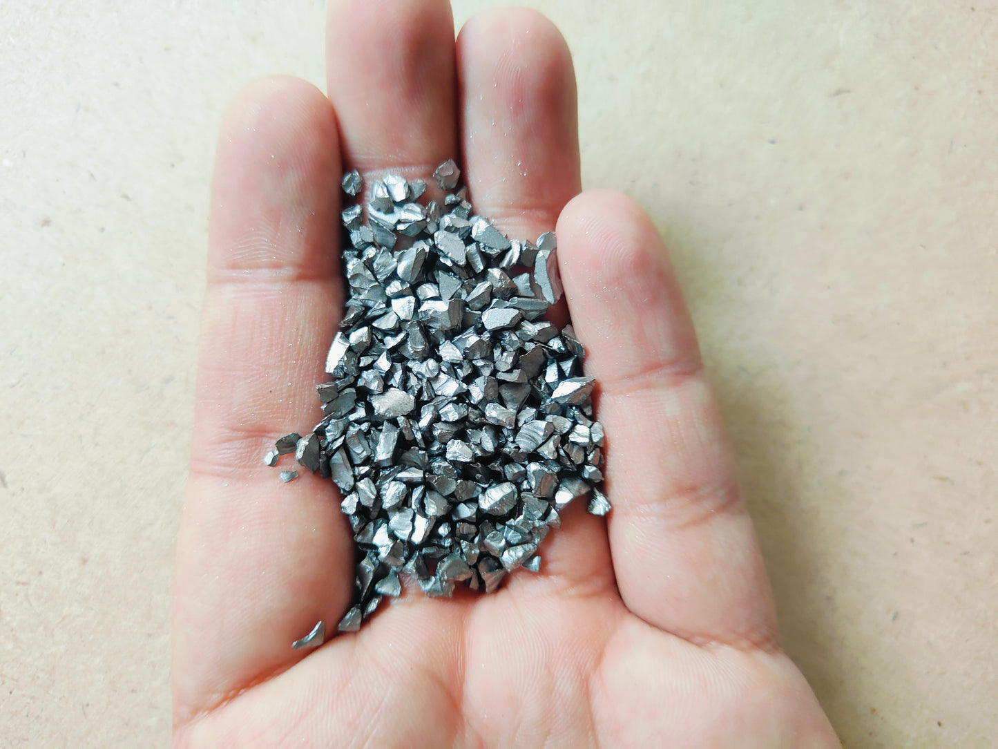 Glass Colour Stones Silver Black - Kraft ki Dukaan