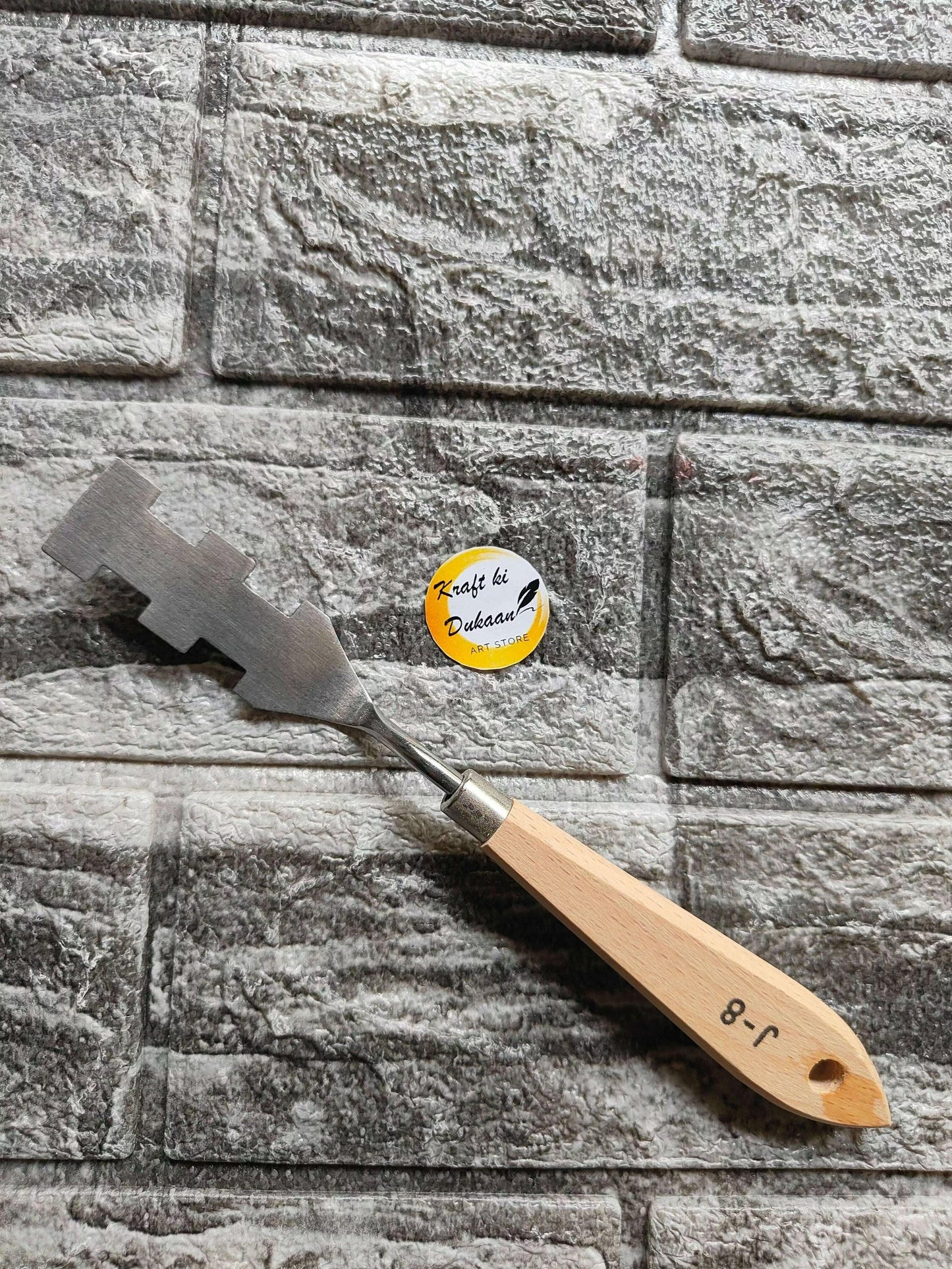 Painting knife A15 with wooden handle and angled metal blade