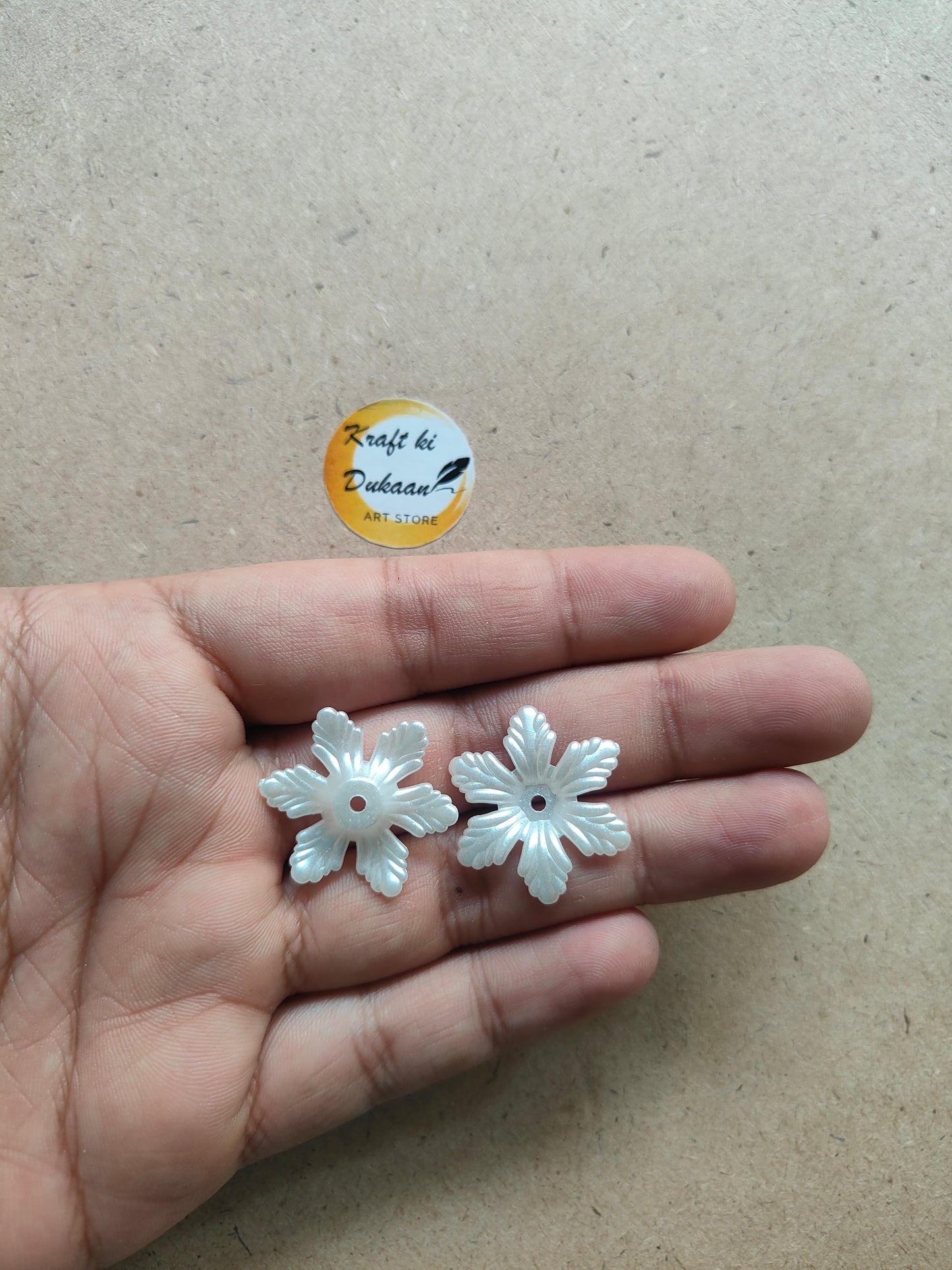 White Flower Beads Pack of 50 - Kraft ki Dukaan