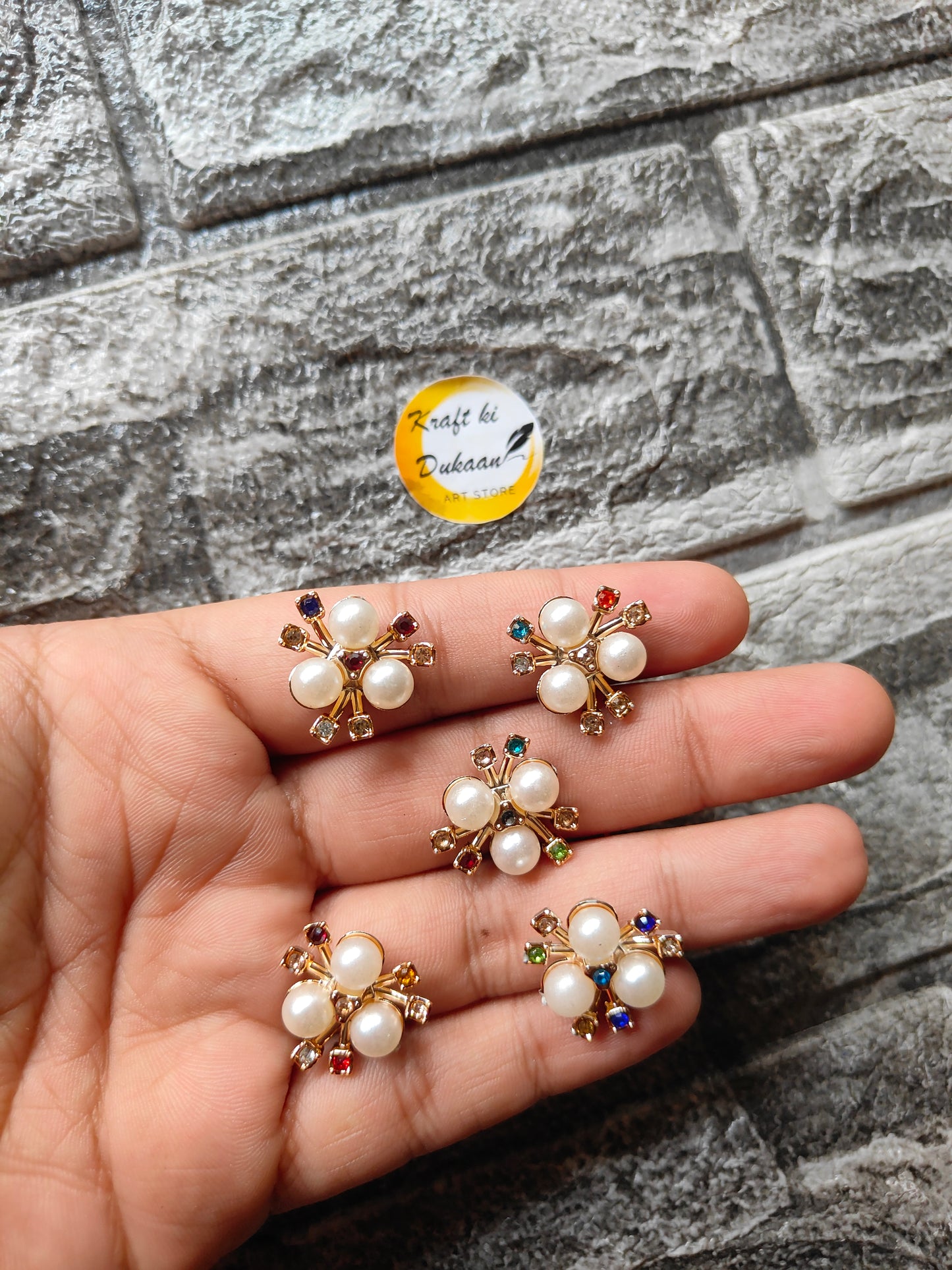 Golden Pearl Flower Multi Diamond Beads Pack of 50 - Kraft ki Dukaan