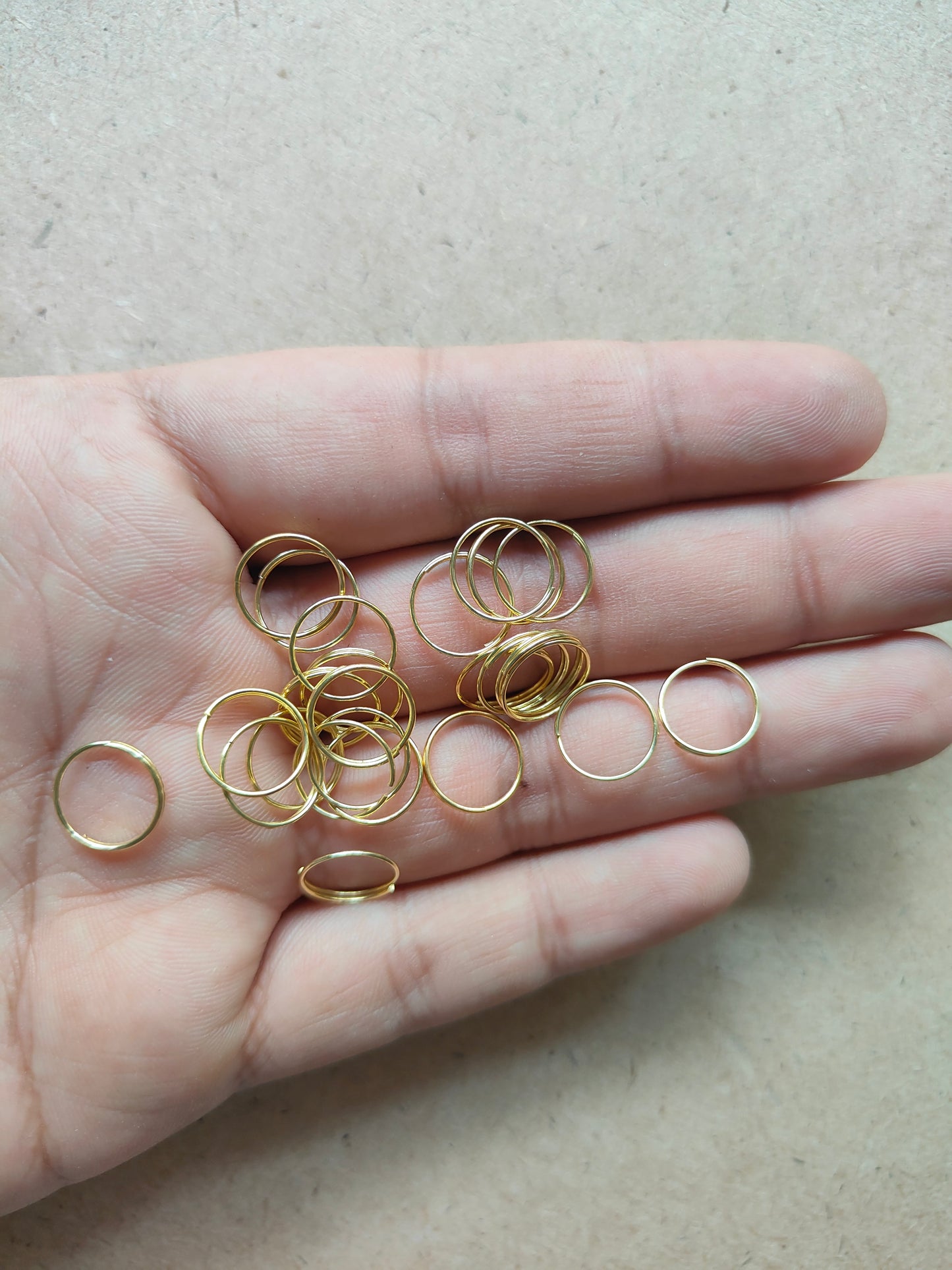 Golden Circle Metal Rings - Kraft ki Dukaan