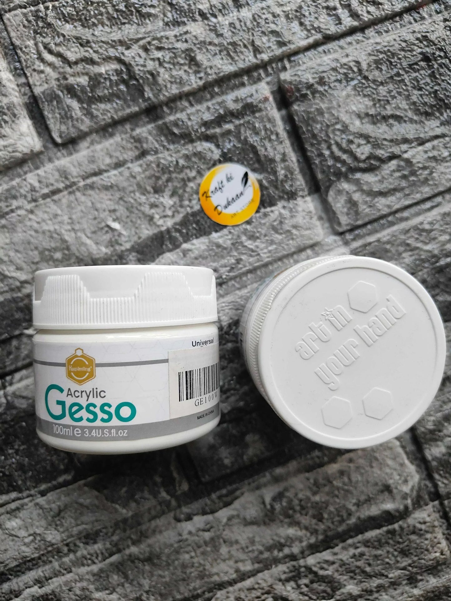 White acrylic gesso 100ml jar with screw lid, seal visible