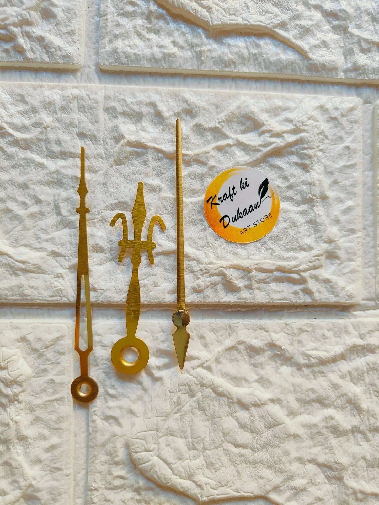 Clock Hands Metal A1 in gold metal, long hour and minute hands with pointed accents