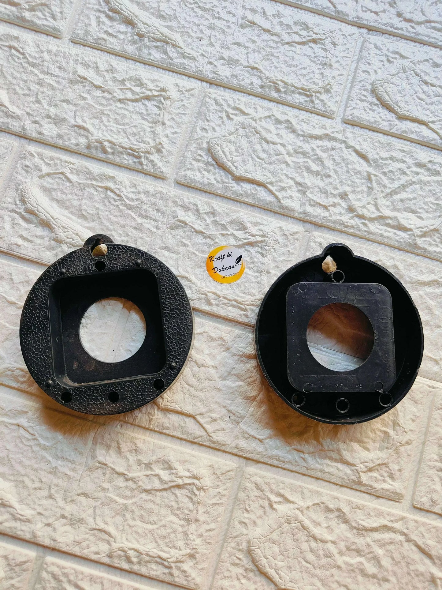 Clock machine hanging cover A2, black round wall plates (pair)