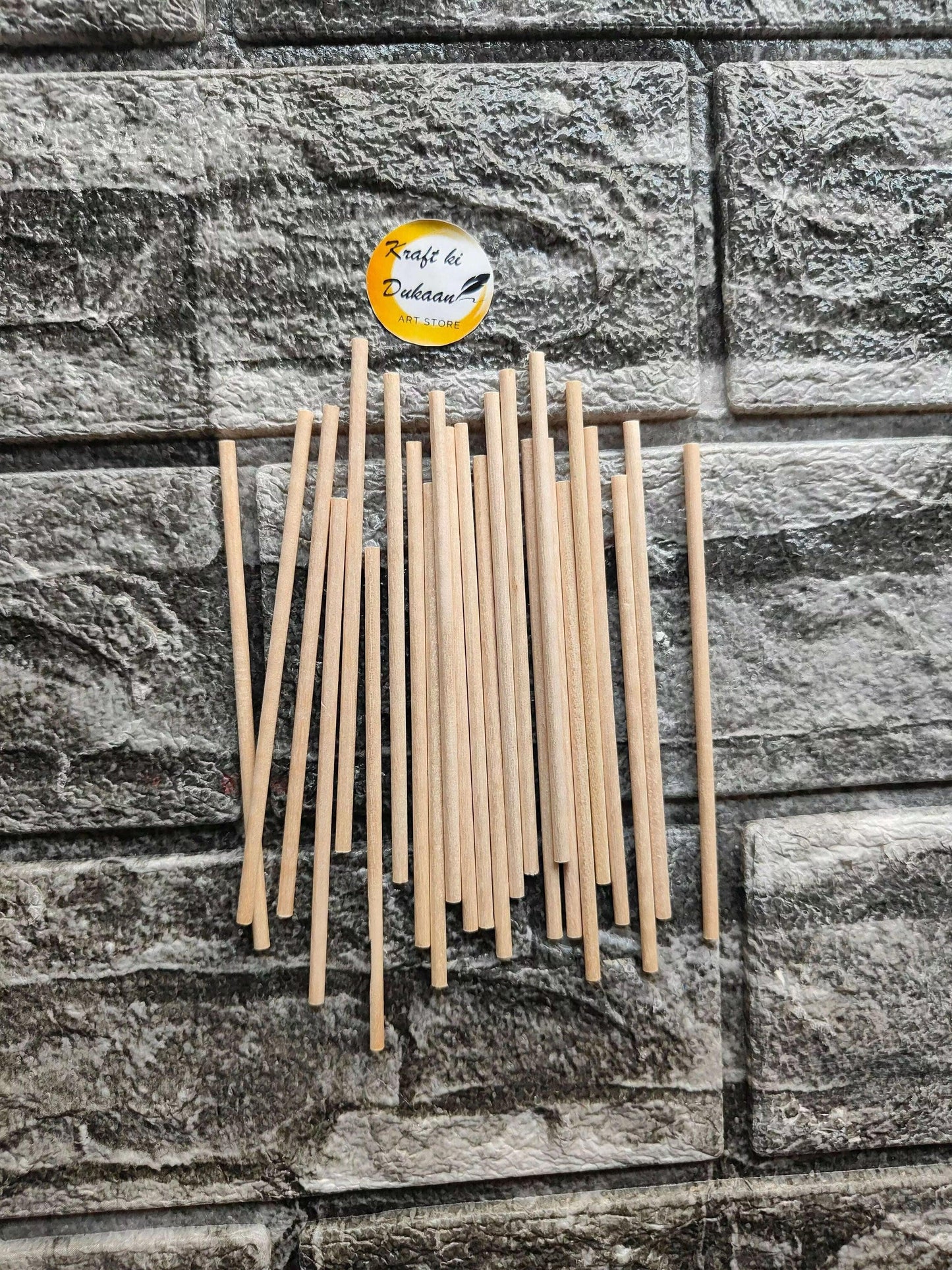 Bundle of plain round wooden craft sticks, light wood, 0.3 x 10 cm