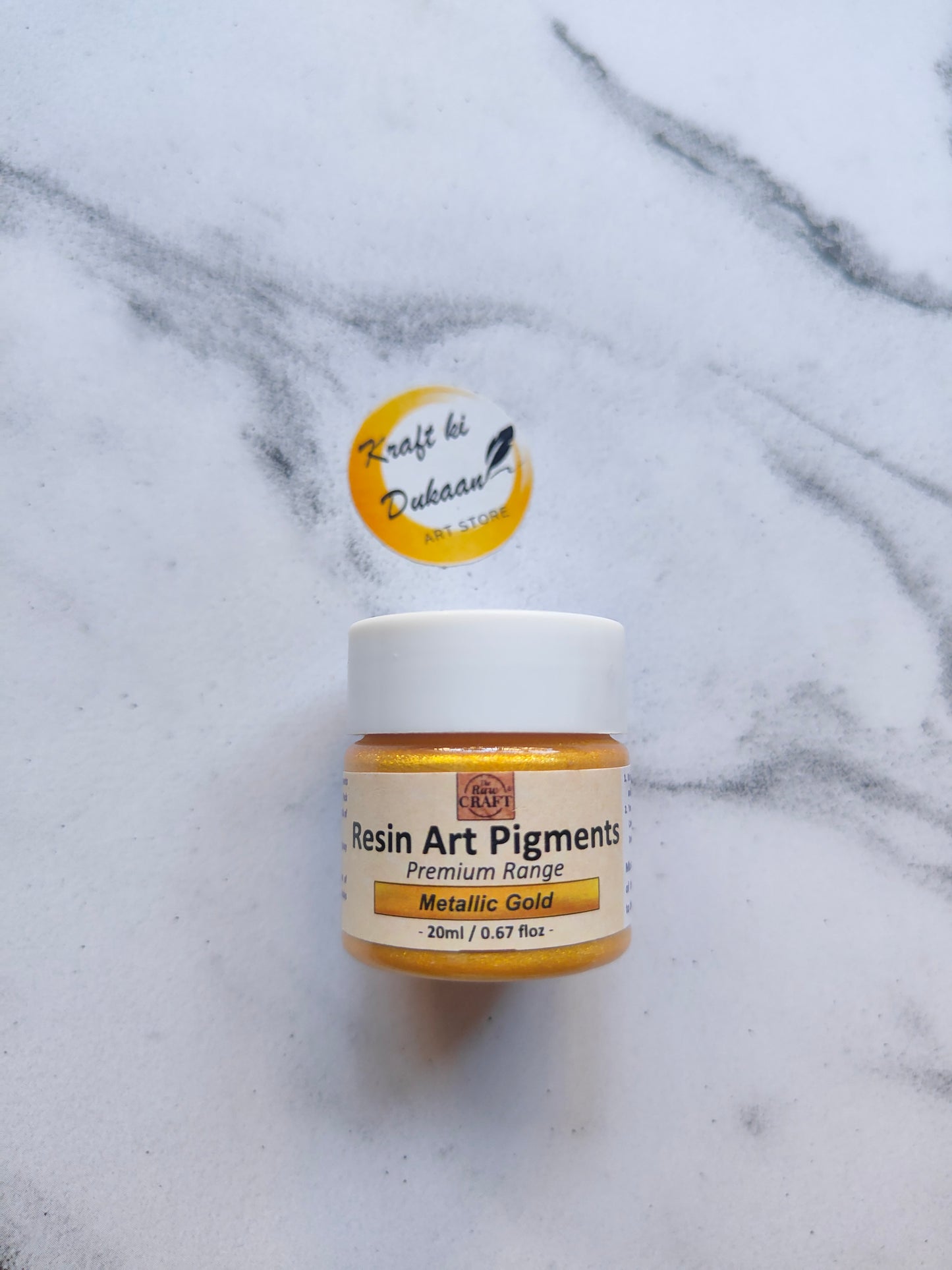 Kraft ki Dukaan metallic resin pigment in metallic gold for vibrant resin art projects