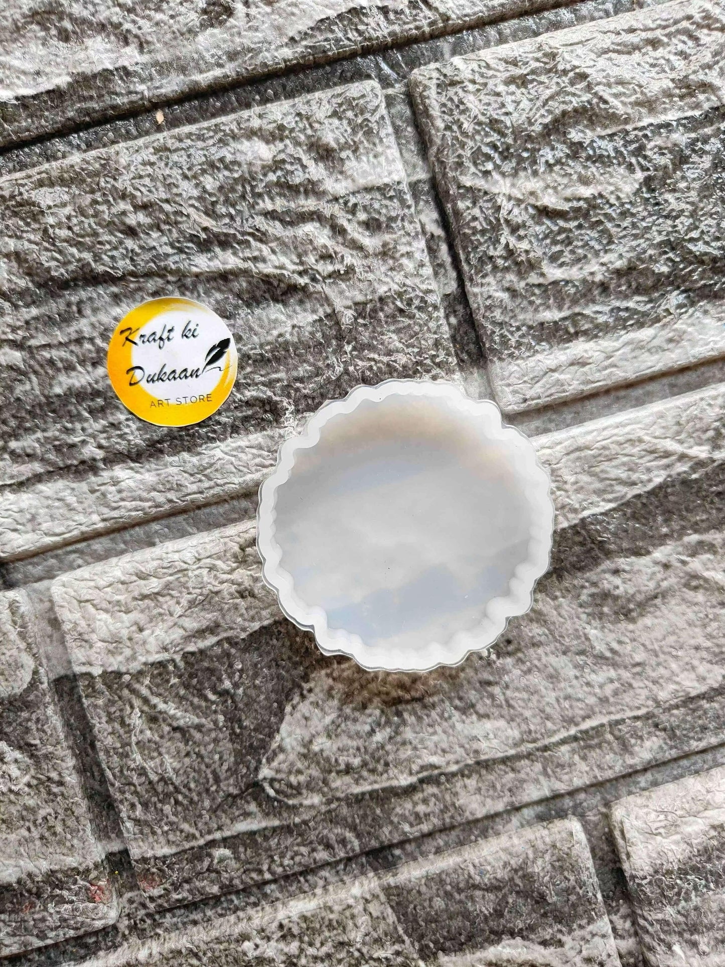 crafting-2-inch-agate-mold-transparent-small-round-2