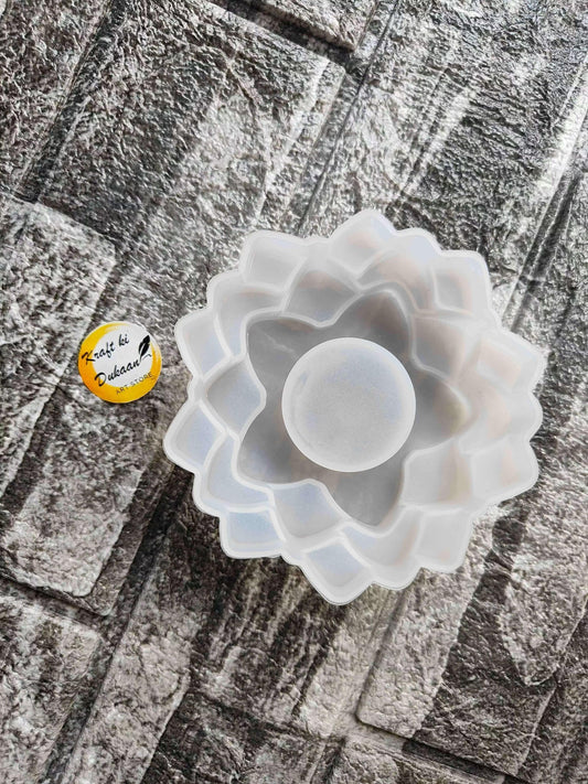 craftki-3-step-t-light-mold-top-view-with-center-hollow