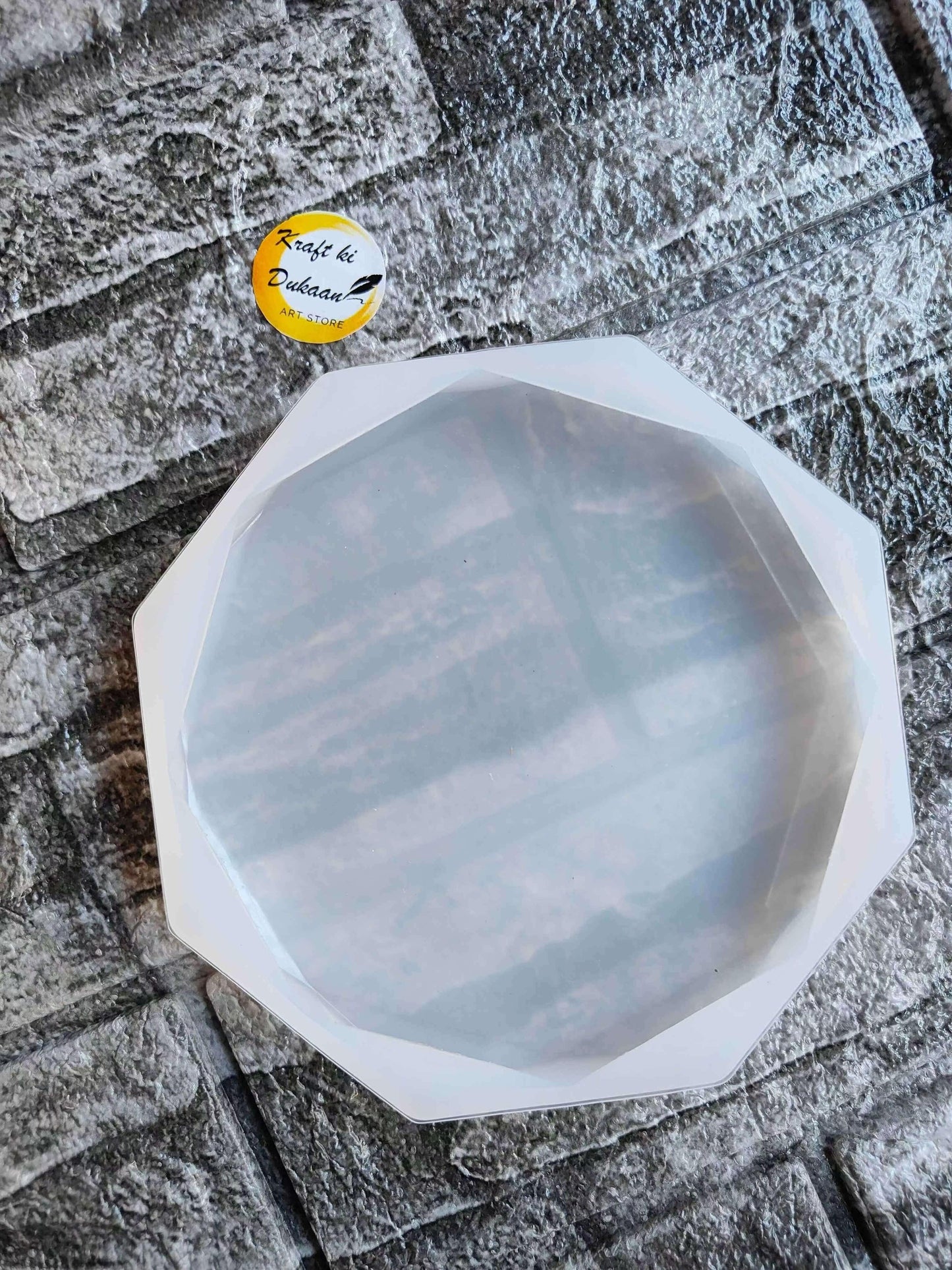 diamond-edge-resin-mold-clear-translucent-diamond-shape