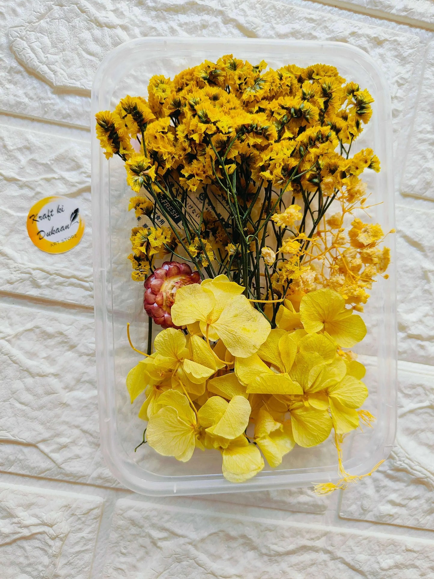 Dry Flower Box C4 with yellow dried flowers in a clear plastic case