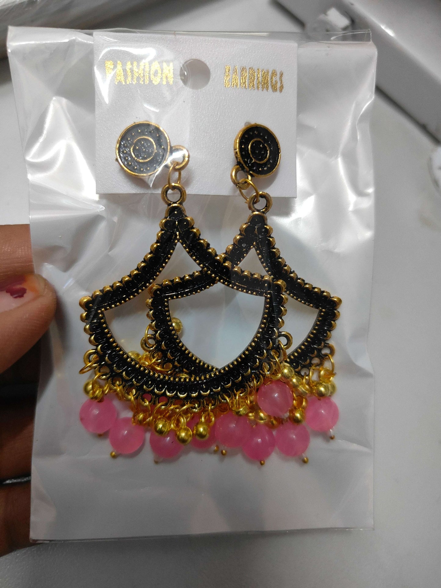 golden-jhumka-earrings-with-beads-pink-bead-detail
