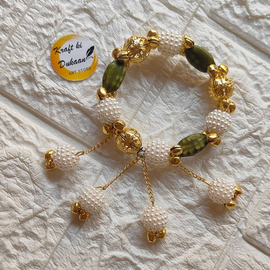 handmade-pearl-bead-bracelet-gold-accented-green-stones