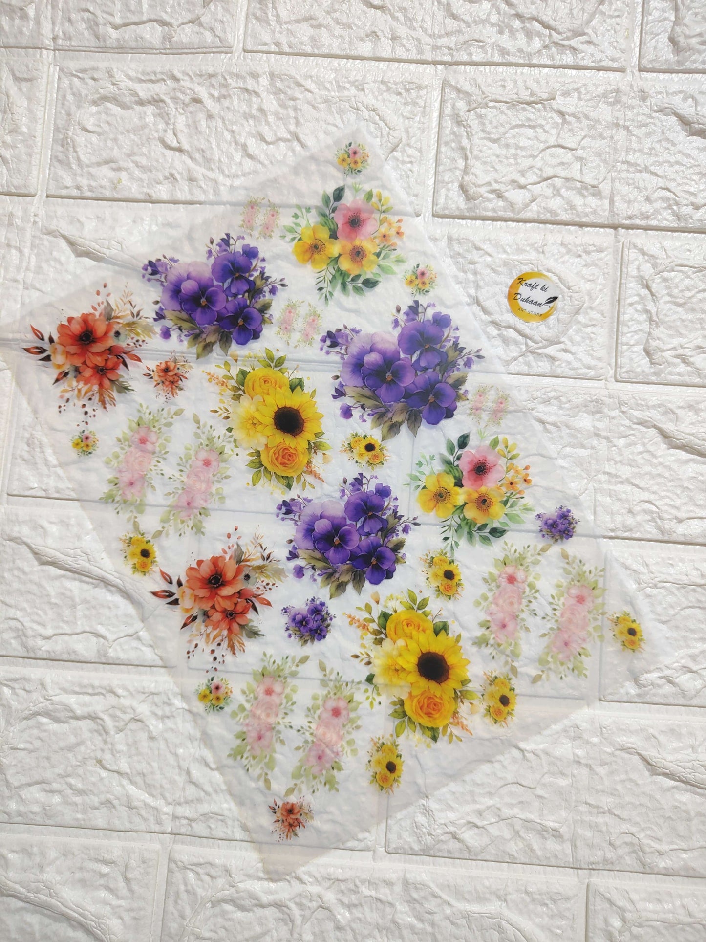 A4 insert sheet with colorful floral print, heart-shaped layout