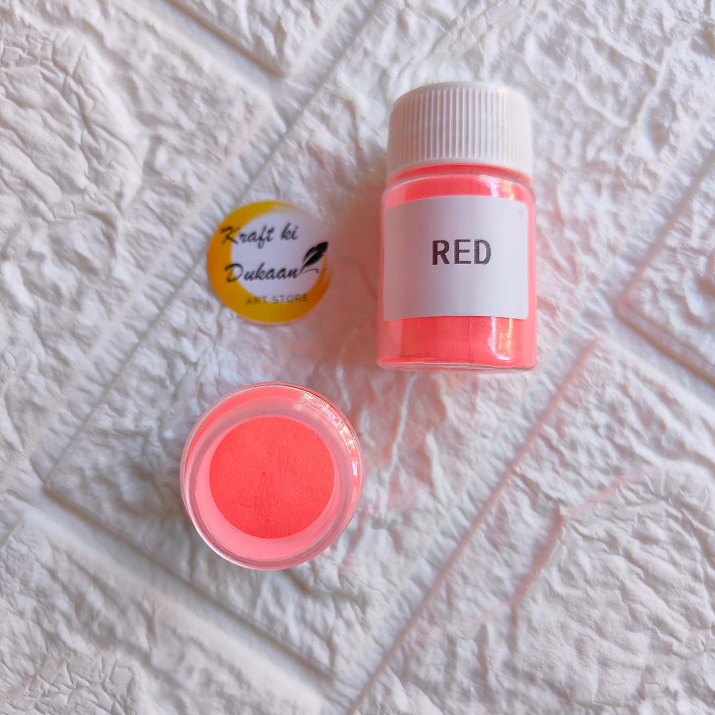 Kraft ki Dukaan red glow mica powder for resin in clear containers for crafting projects