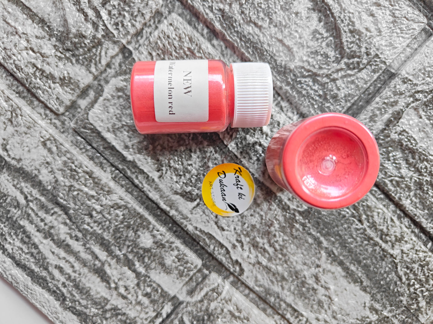 Kraft ki Dukaan bright red mica powder for resin art in a small jar with a white lid