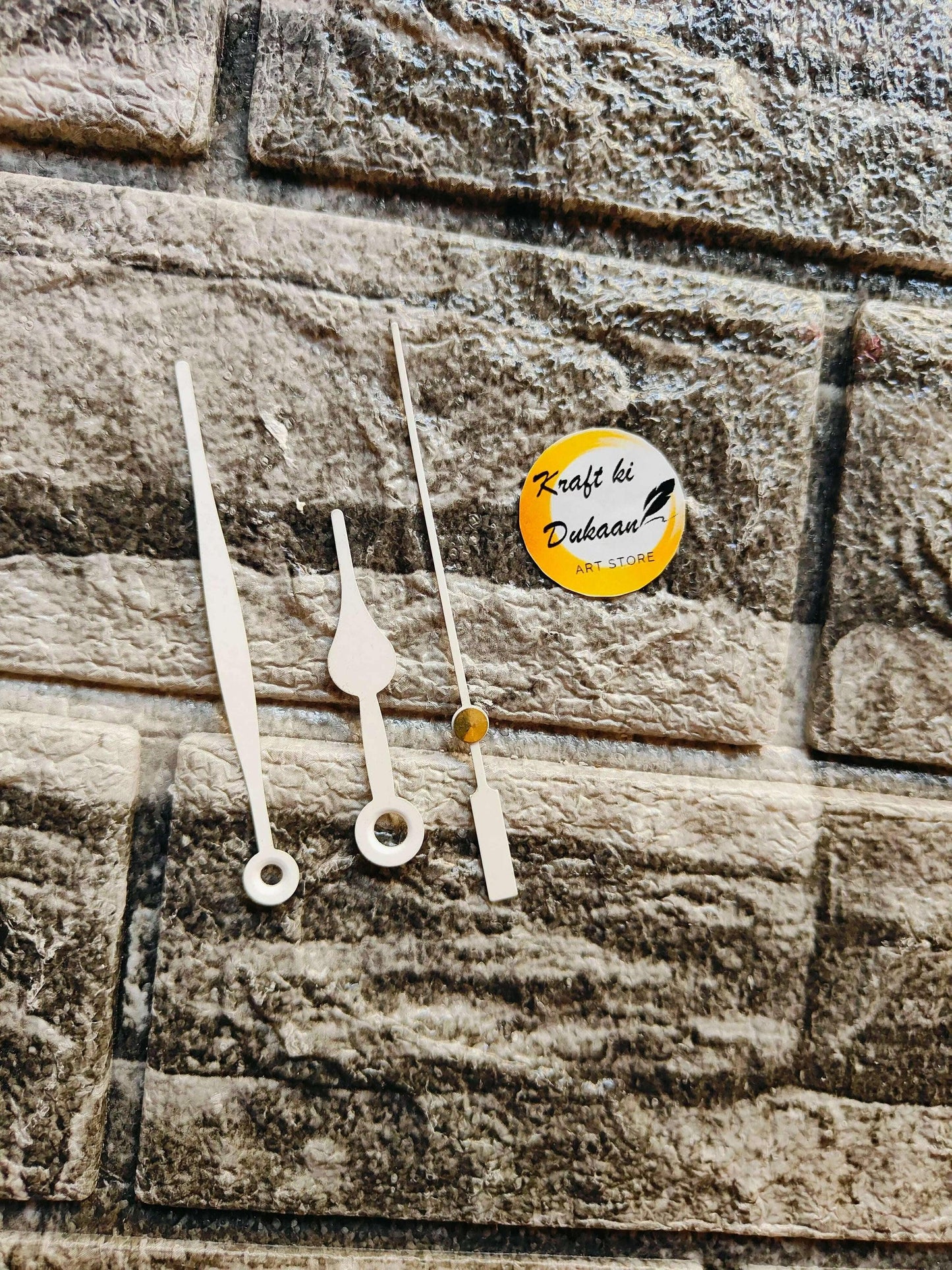 Clock hands metal A23 in white with one gold hand, matching circular bases