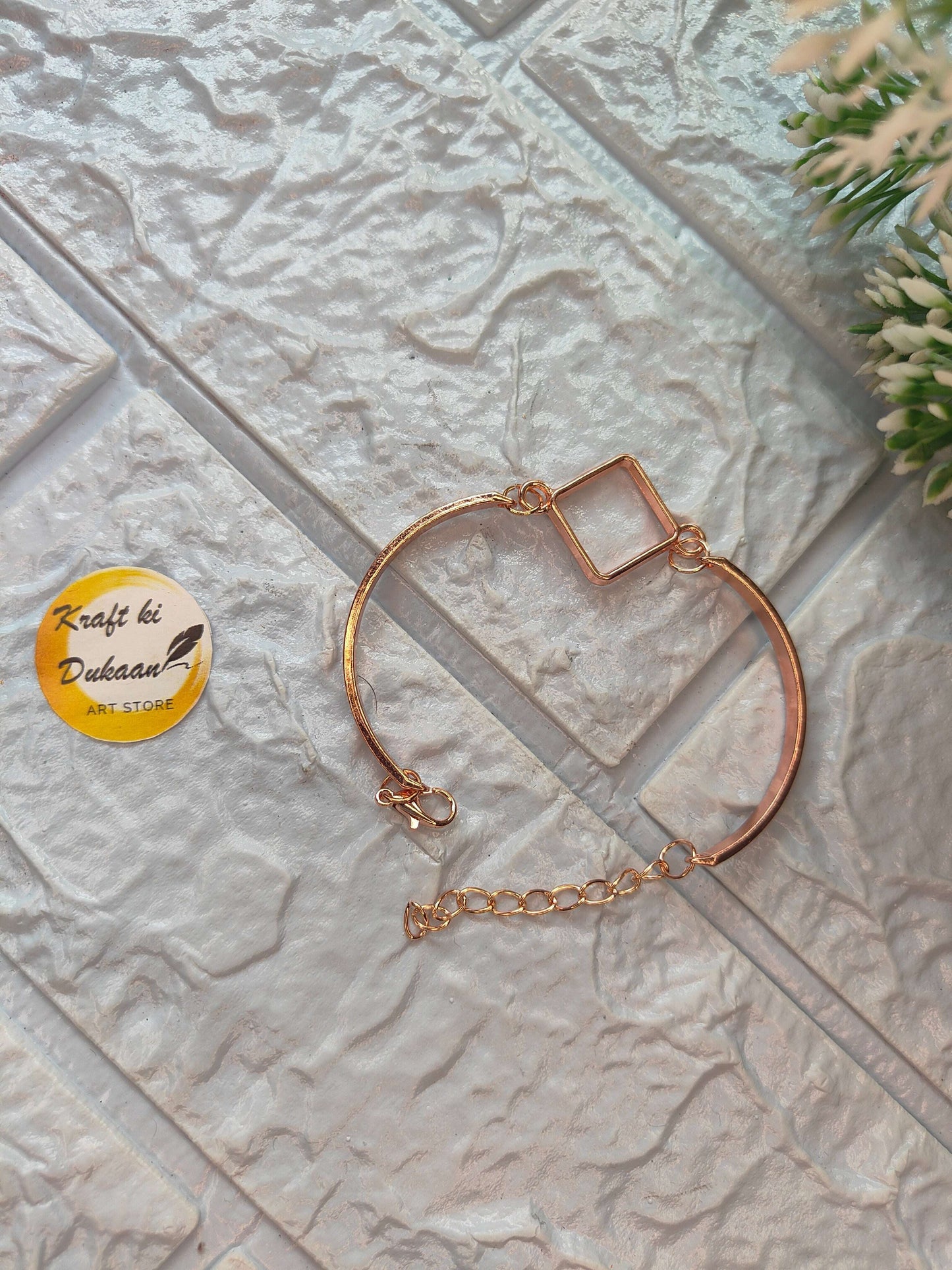 metal-diamond-bracelet-rose-gold-square-design