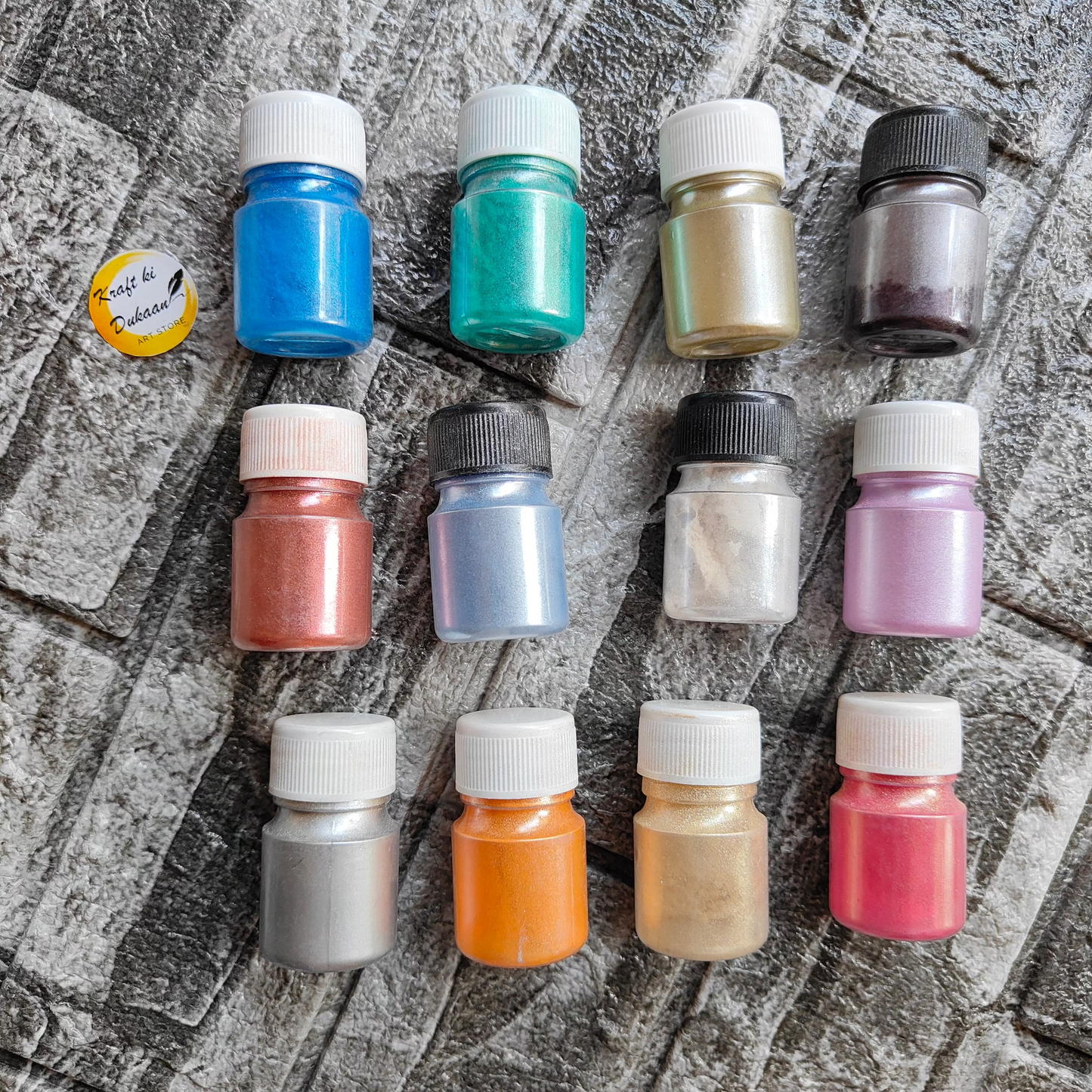 MICA powder set for resin art featuring vibrant colors in small bottles for artistic creations