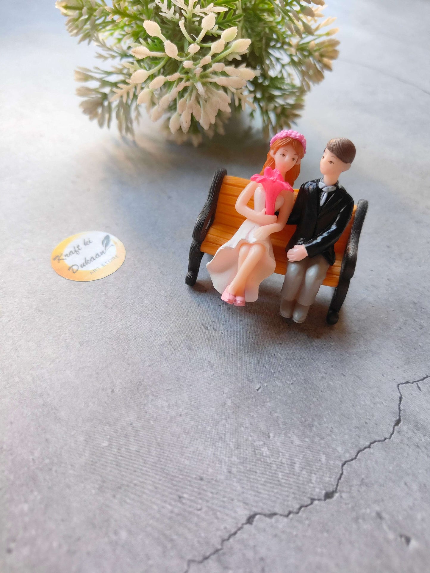 miniature-model-couple-bench-plastic-figurine-wedding