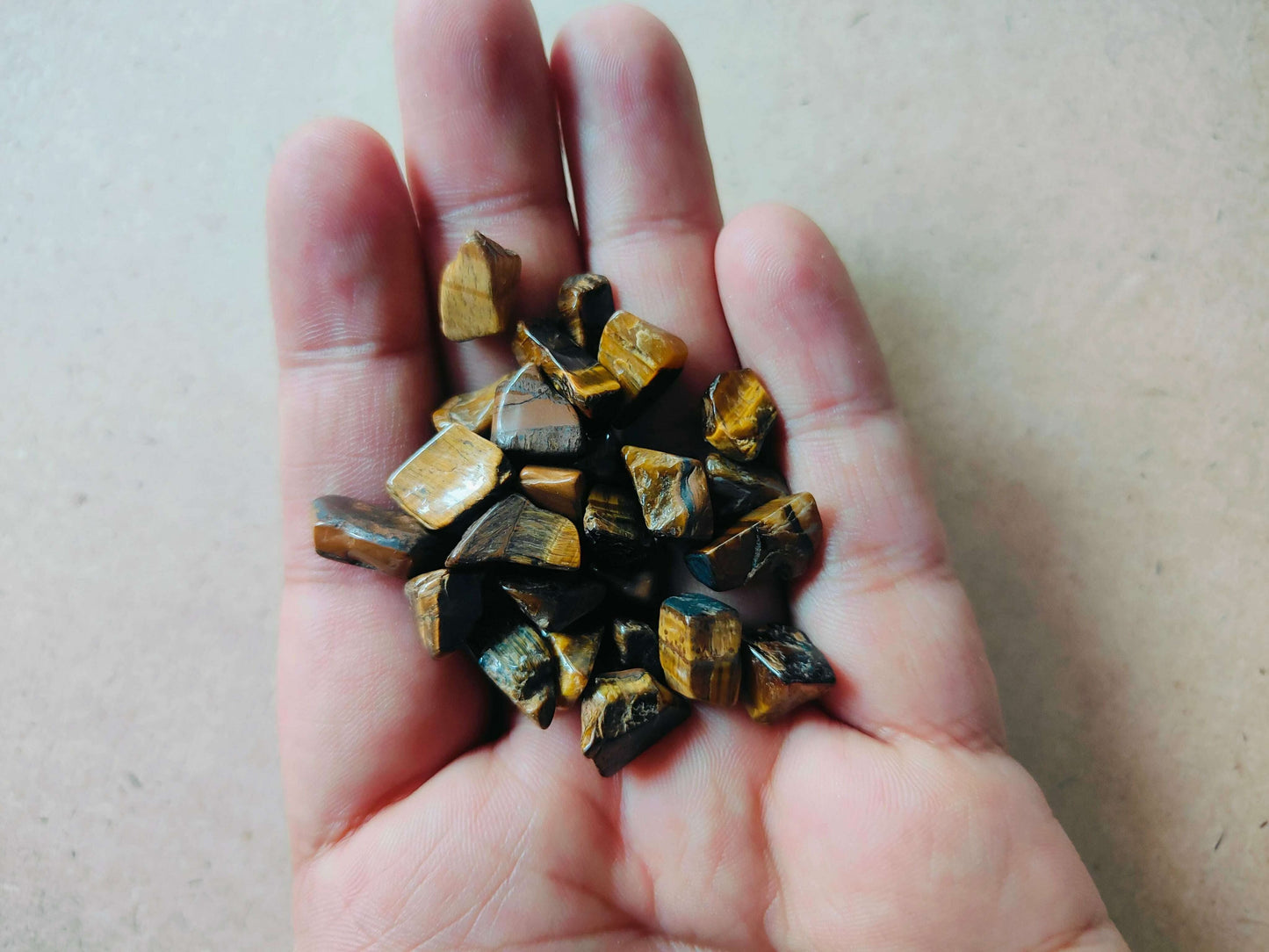 natural-tiger-eye-stones-for-crafting-handful