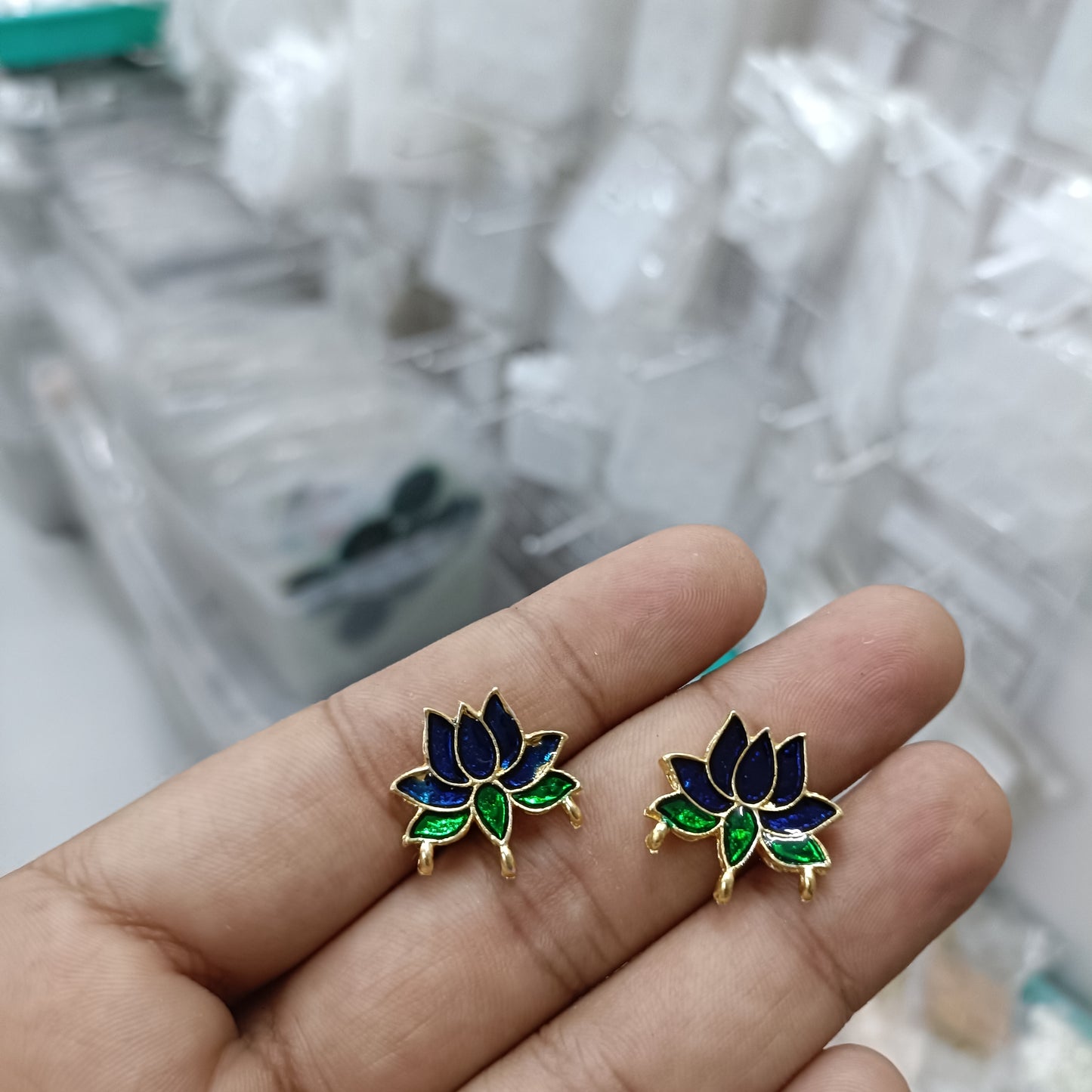 Metal Lotus Kundan Polki Beads Pack of 2 D17