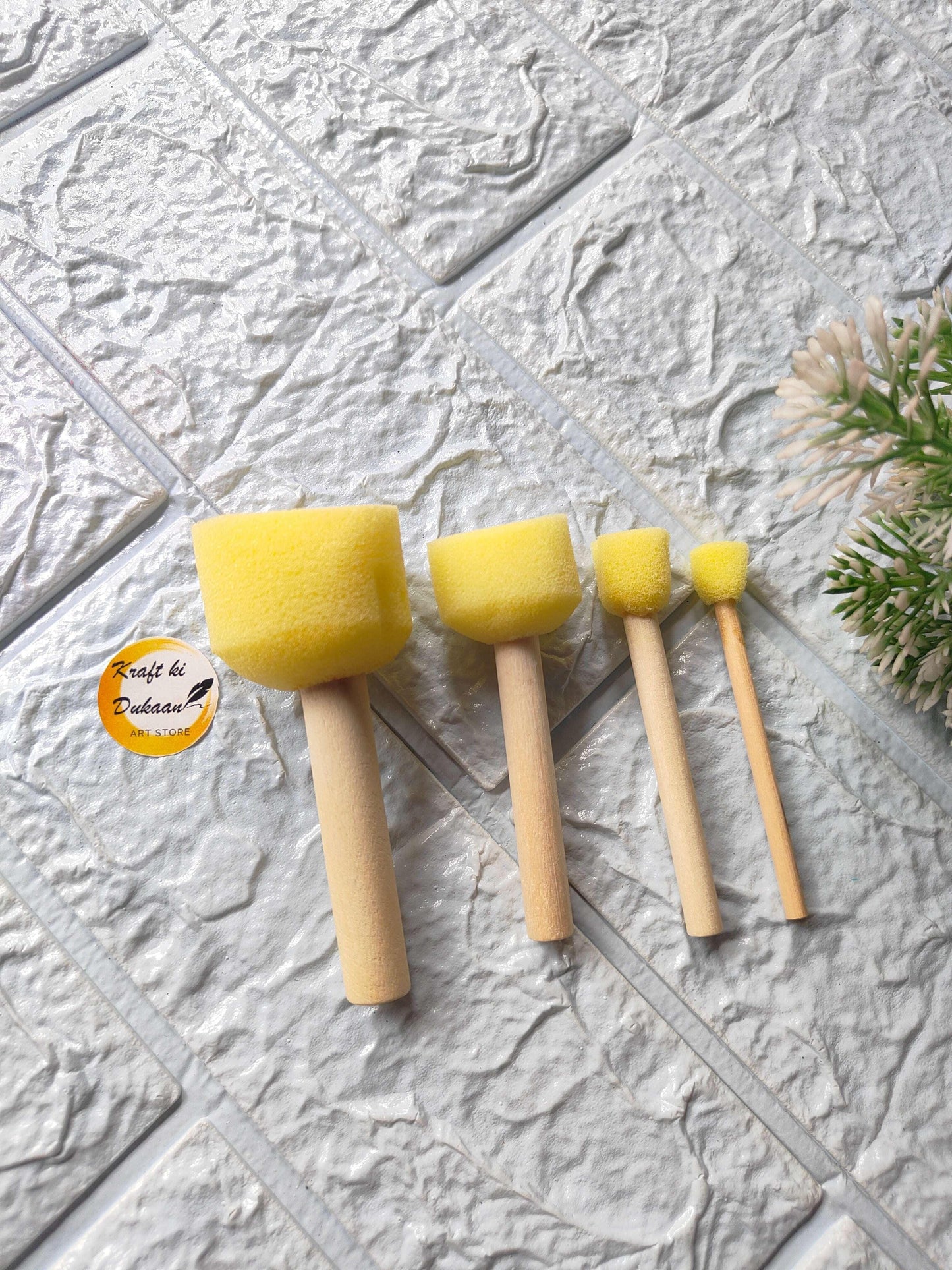 Sponge brush set of 4 with yellow foam heads and wooden handles