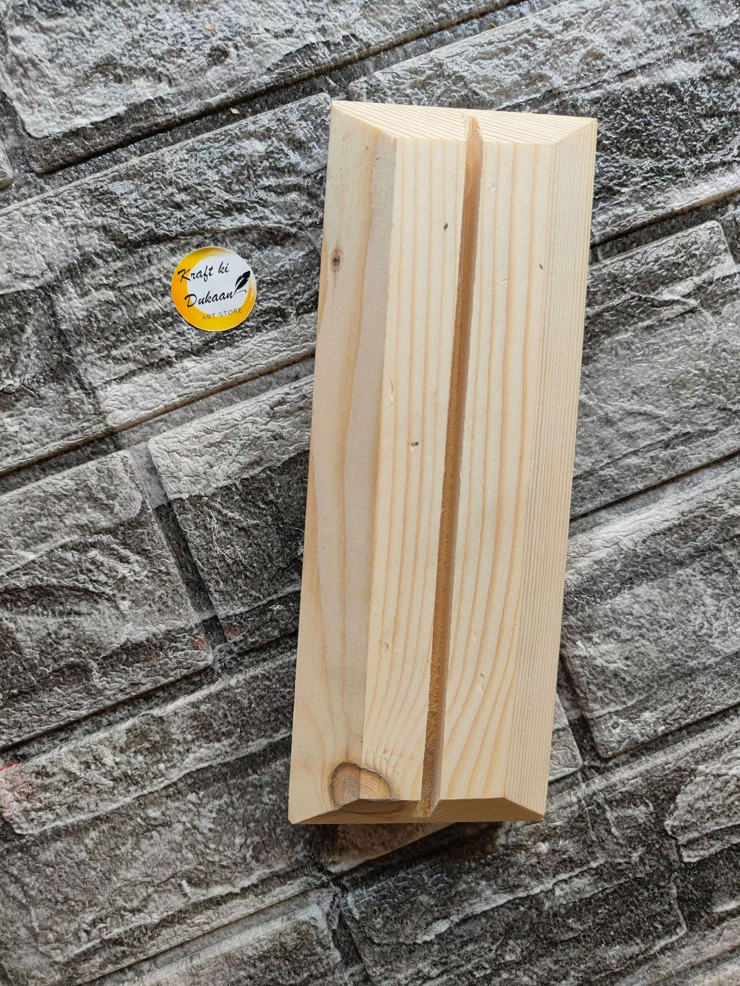 wooden-name-plate-stand-natural-wood-finish-slightly-curved