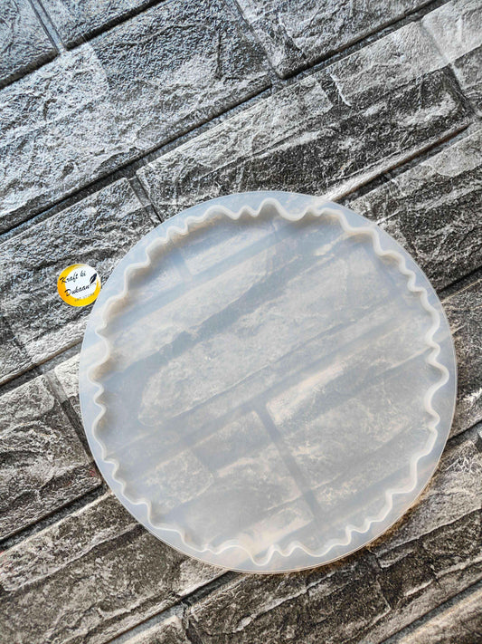 8-inch agate round thin mould, translucent round tray with scalloped edge