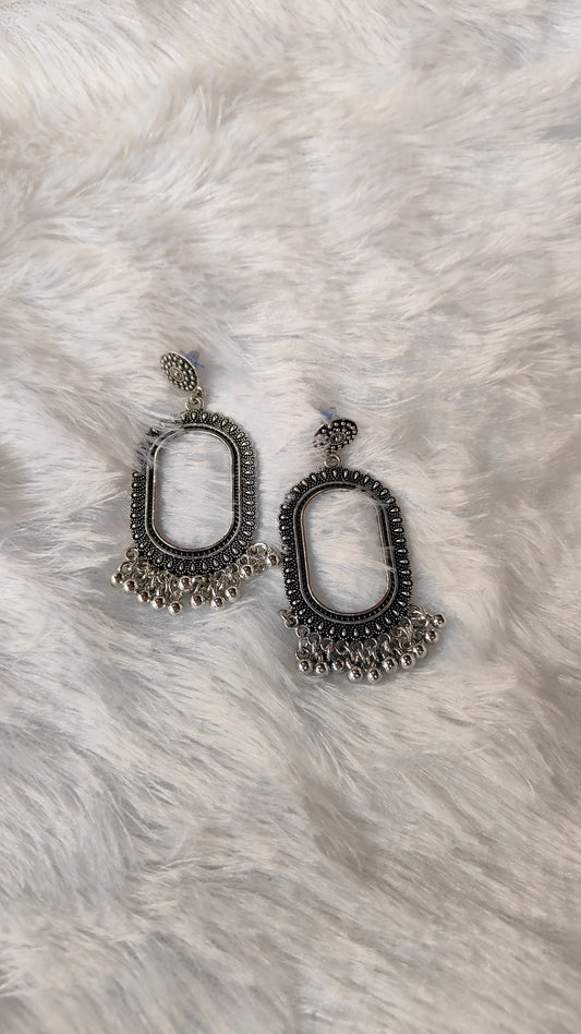 Silver Jhumka without Beads A4
