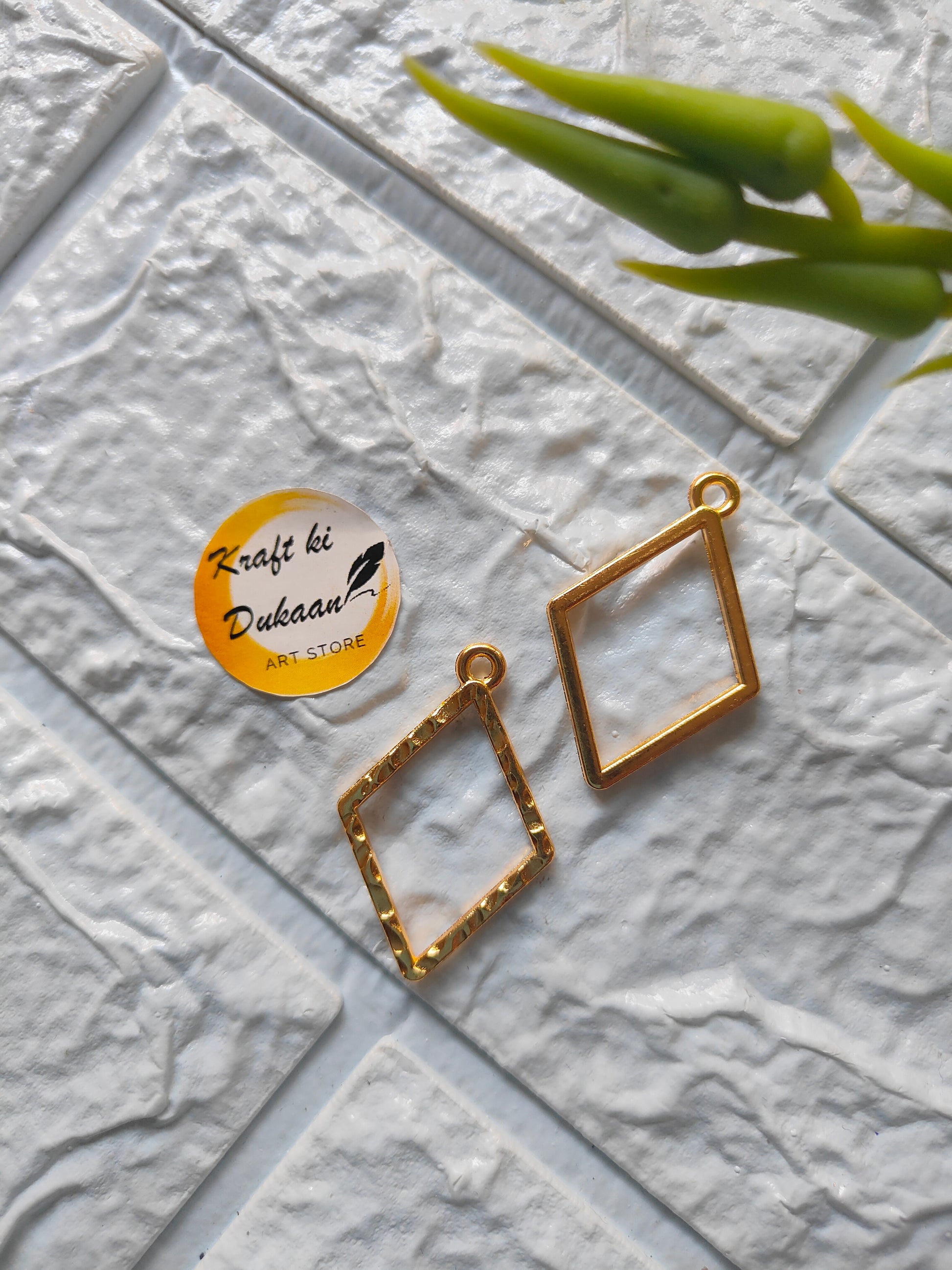 Diamond Shape Bezel Pendant 5PC Set - Kraft ki Dukaan