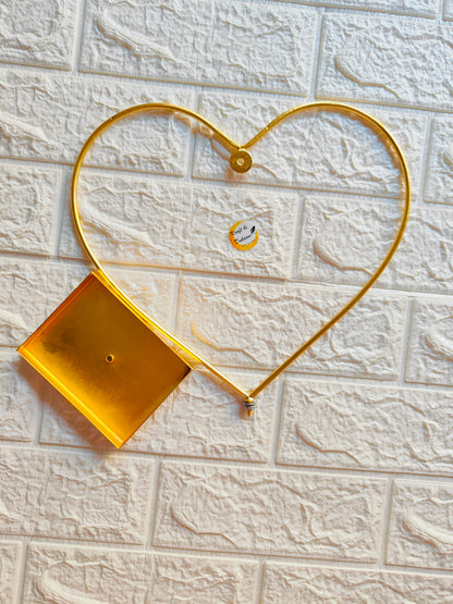 Golden Metal Heart Frame Stand - Kraft ki Dukaan