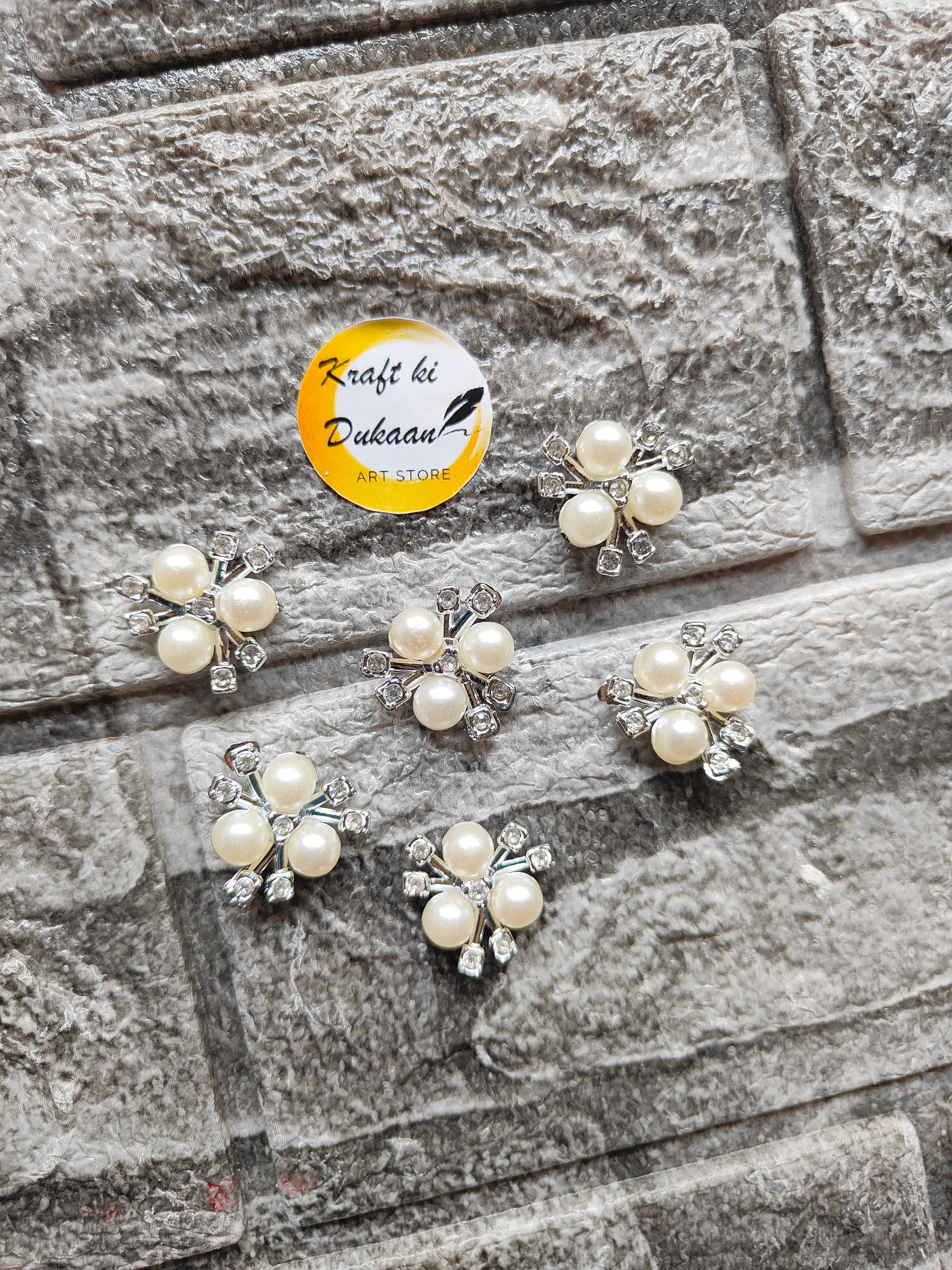 Silver Pearl Flower Diamond Beads Pack of 50 - Kraft ki Dukaan