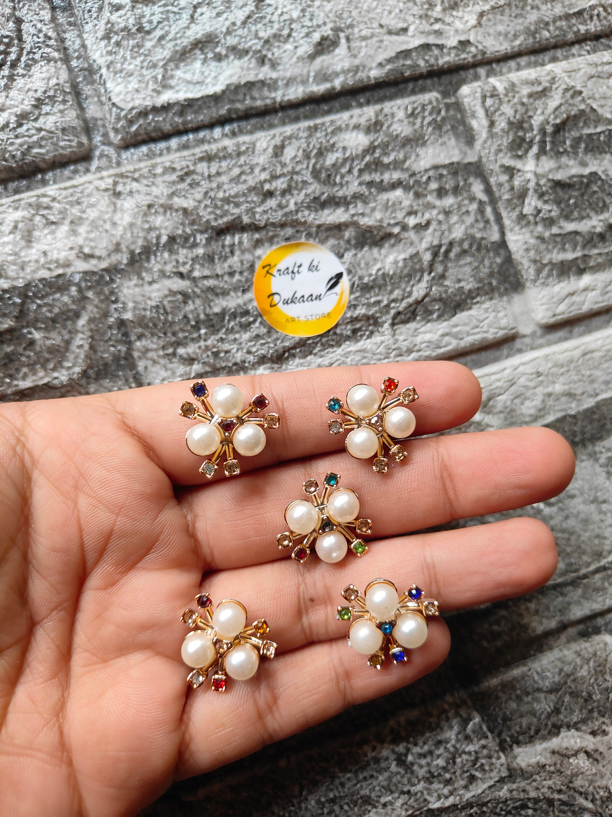 Golden Pearl Flower Multi Diamond Beads Pack of 50 - Kraft ki Dukaan