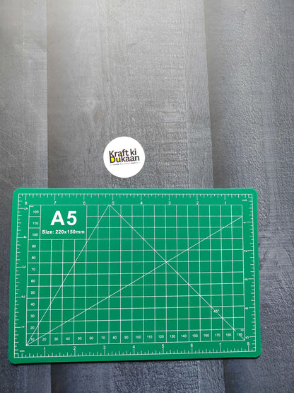 Cutting Mat A5, 220×150mm green grid with angle and line markings