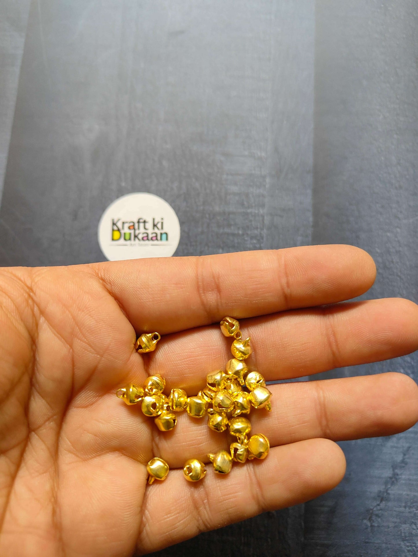 Ghunghroo 50GM pack: sone jaise mini ghunghroo, hatheli me