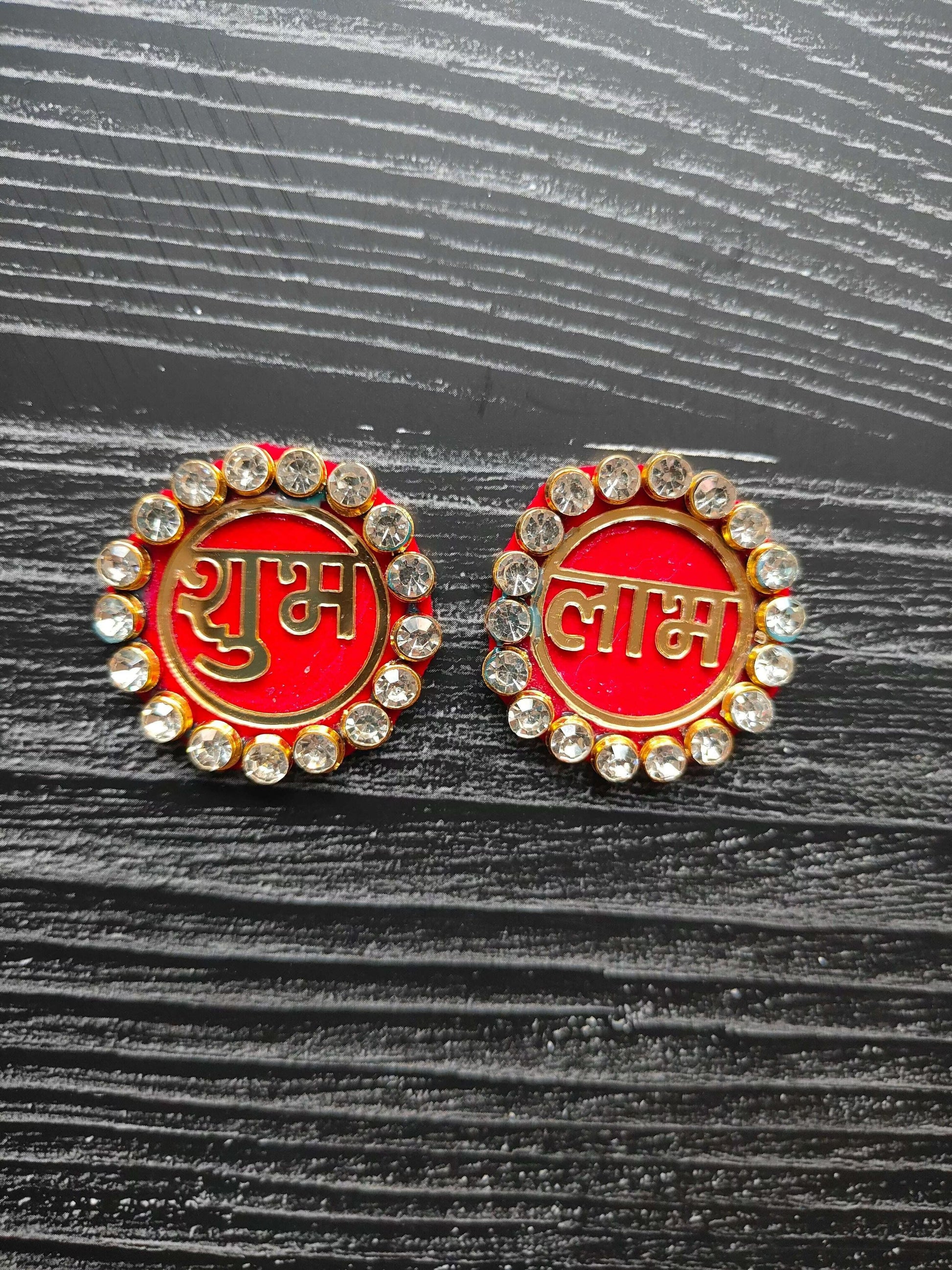 acrylic-pearl-shubh-labh-flat-view-red-gold-embellished