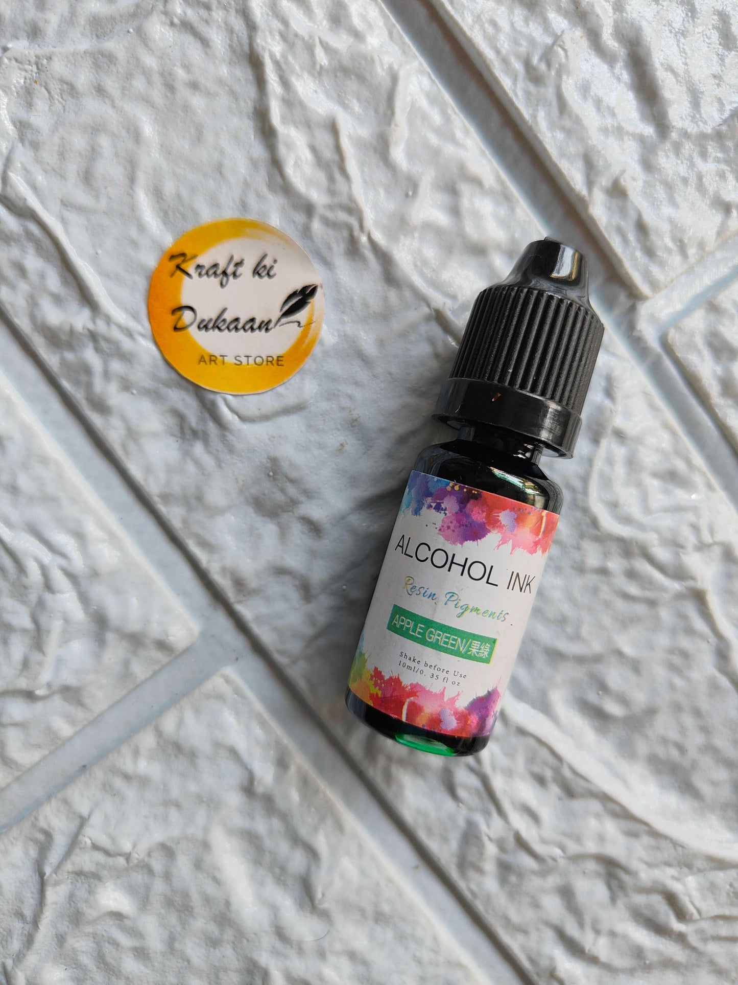 Kraft ki Dukaan alcohol ink for resin art in apple green bottle for vibrant coloring