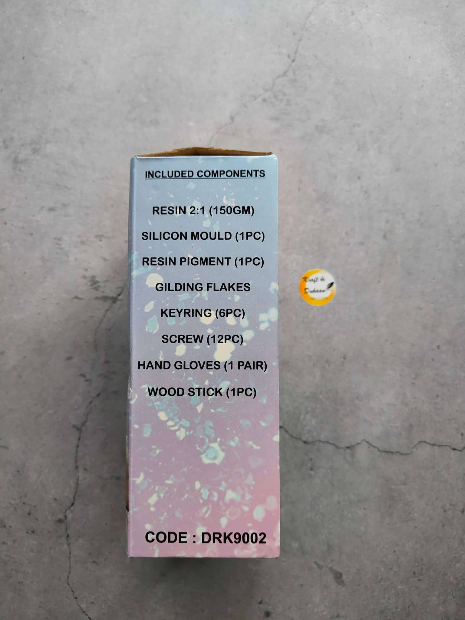 artorial-diy-resin-keychain-making-kit-box-components