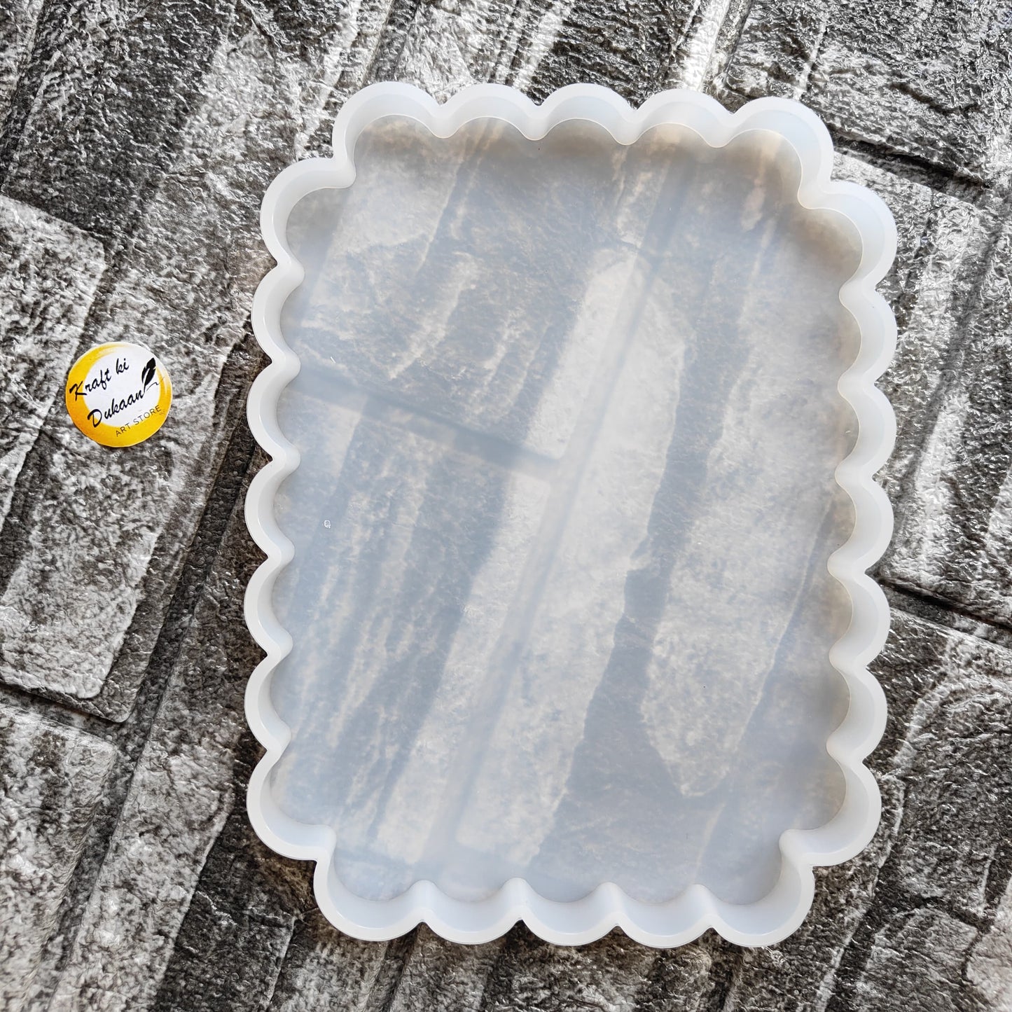 Scalloped Edge Tray Mould from Kraft ki Dukaan for DIY resin art and crafts