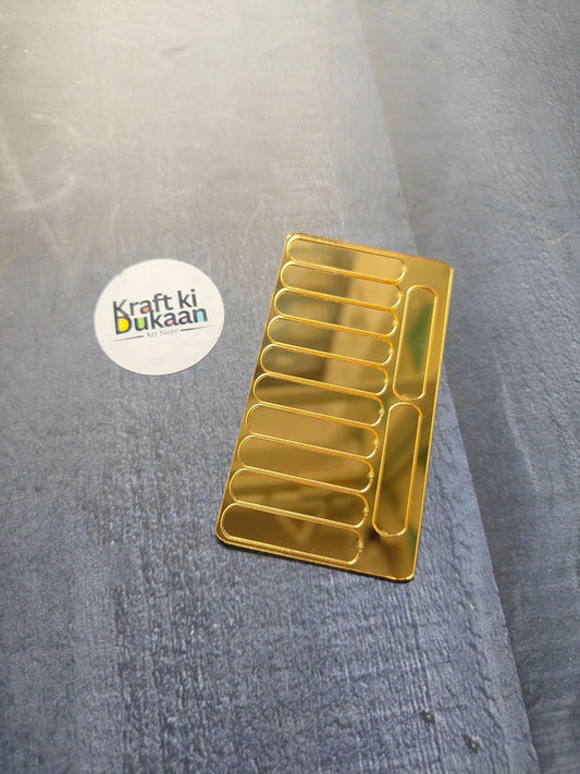 Gold acrylic clock number sticks, digit outlines on a curved backing plate